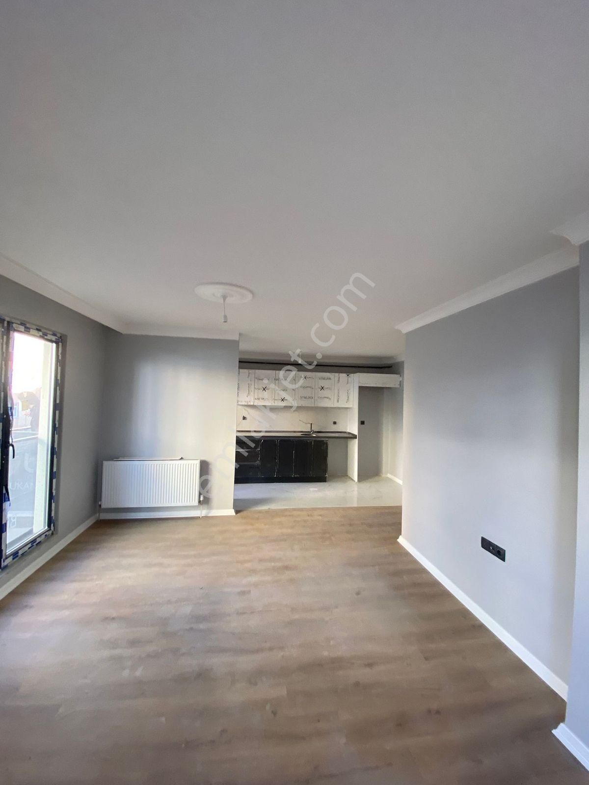 Kozanovadan Tatlıkuyuda Asansörlü, Geniş 2+1 Daire! - Görsel 13