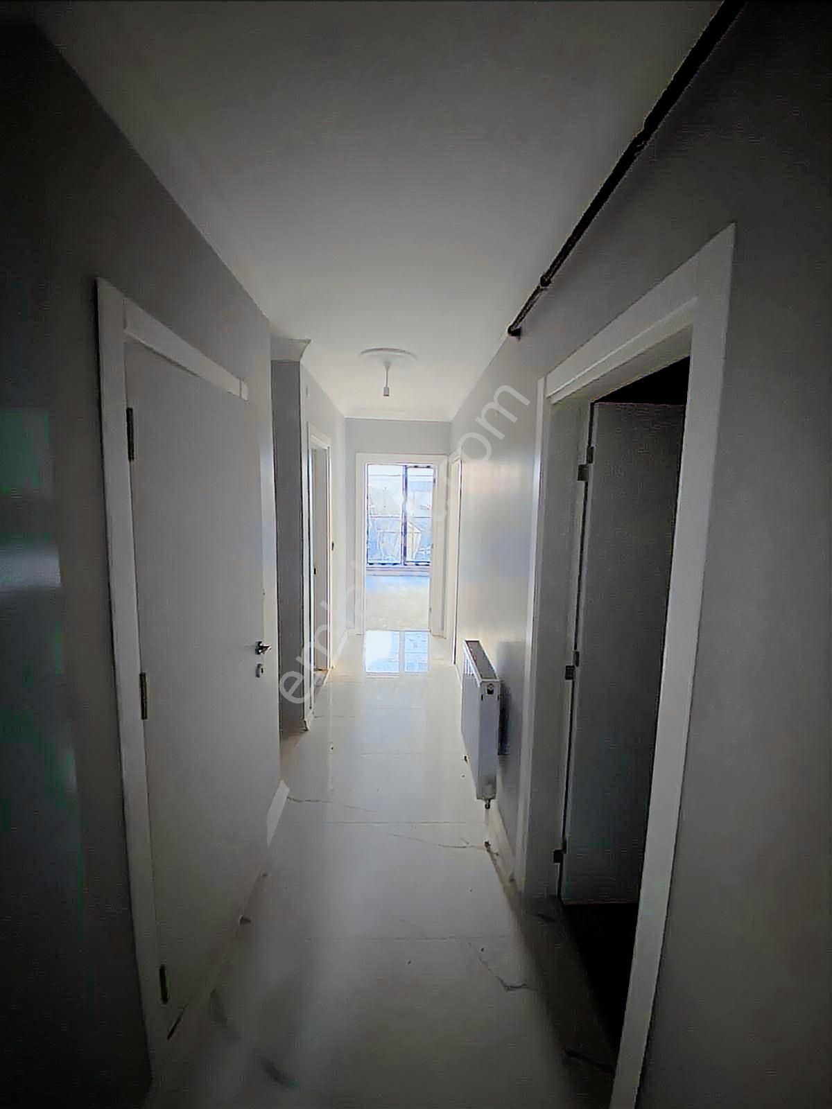 Kozanovadan Tatlıkuyuda Asansörlü, Geniş 2+1 Daire! - Görsel 5