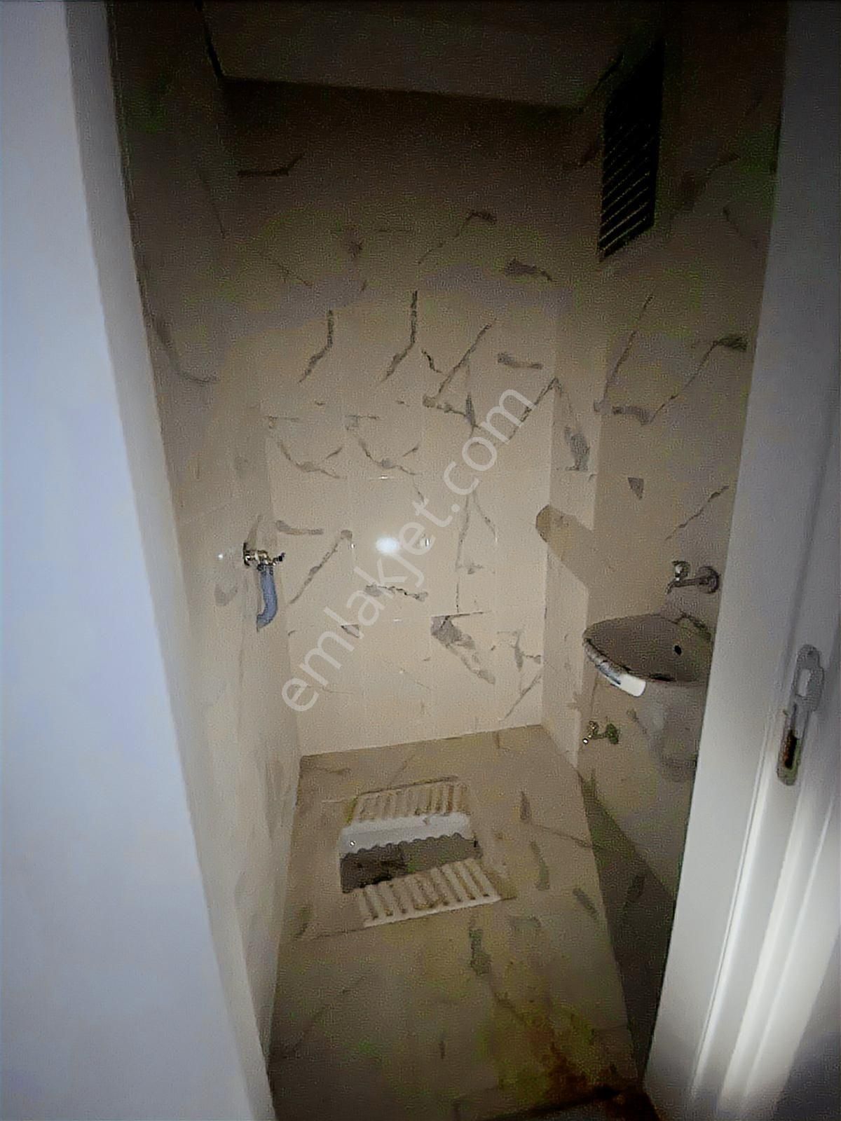 Kozanovadan Tatlıkuyuda Asansörlü, Geniş 2+1 Daire! - Görsel 25