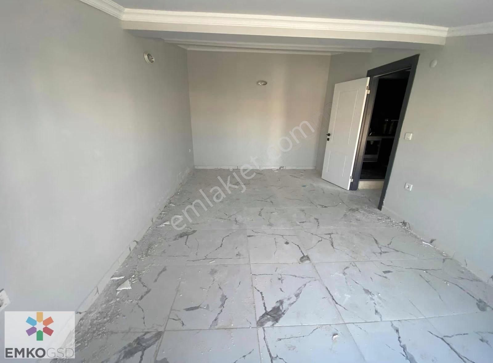 Özdere'de Geniş Bahçeli Sıfır 4+1 Yaz-kış Kiralık Villa (emko) - Görsel 18