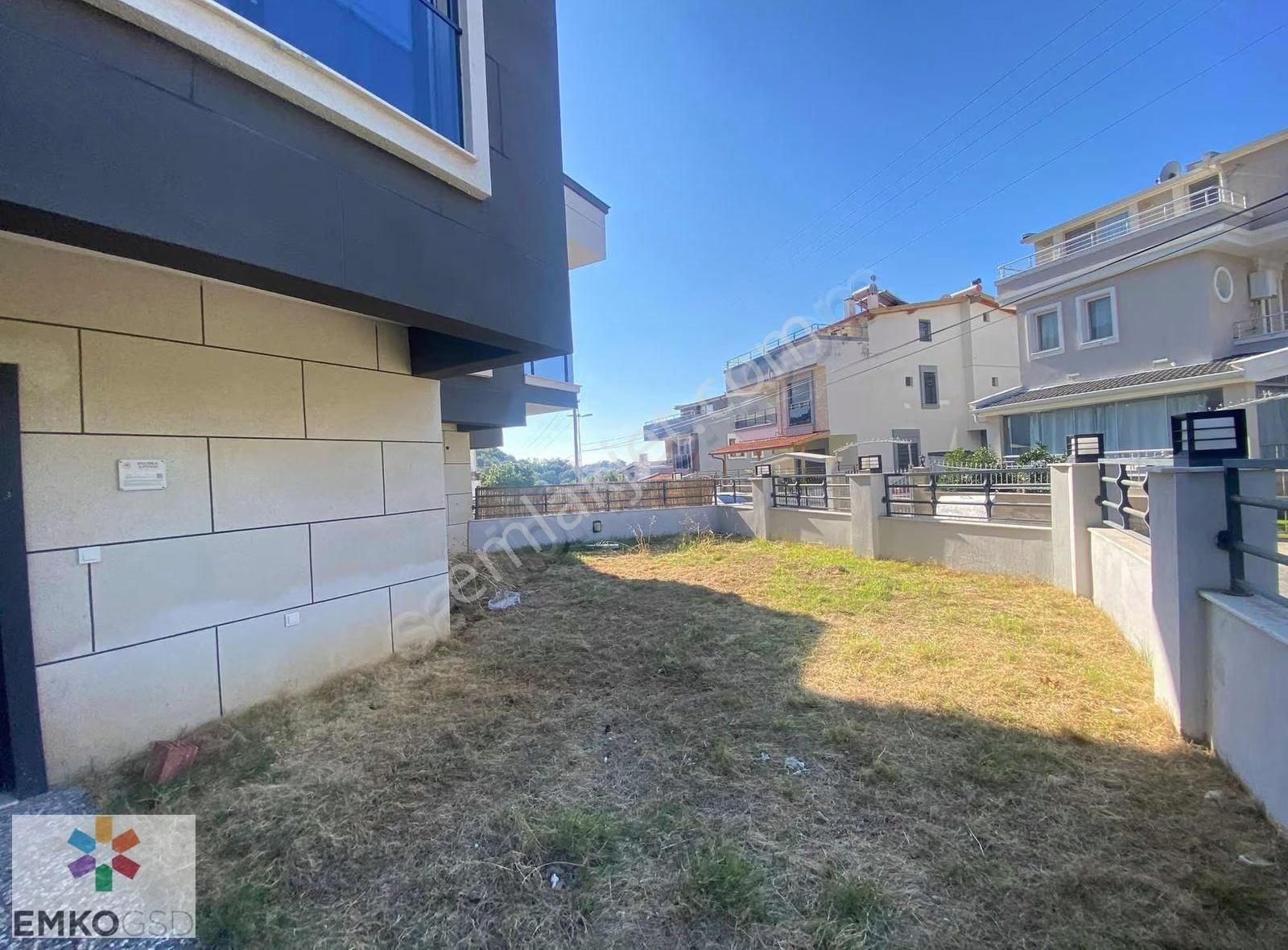 Özdere'de Geniş Bahçeli Sıfır 4+1 Yaz-kış Kiralık Villa (emko) - Görsel 5