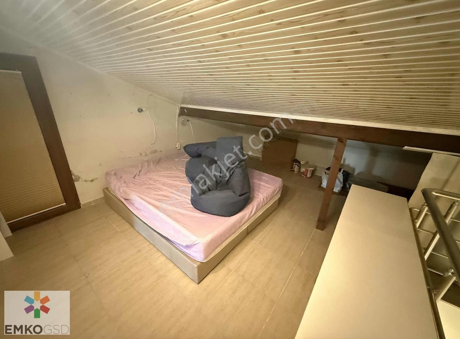 Emko'dan Havuzlu,denize Sıfır Site İçerisinde 3+1 Villa - Görsel 6