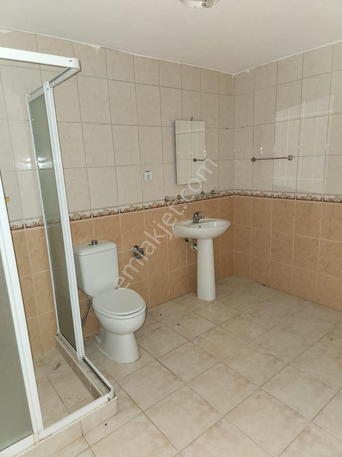 Gül Emlaktan 1.kat 3+1 Park Manzarılı Yapılı Masrafsız Daire - Görsel 16