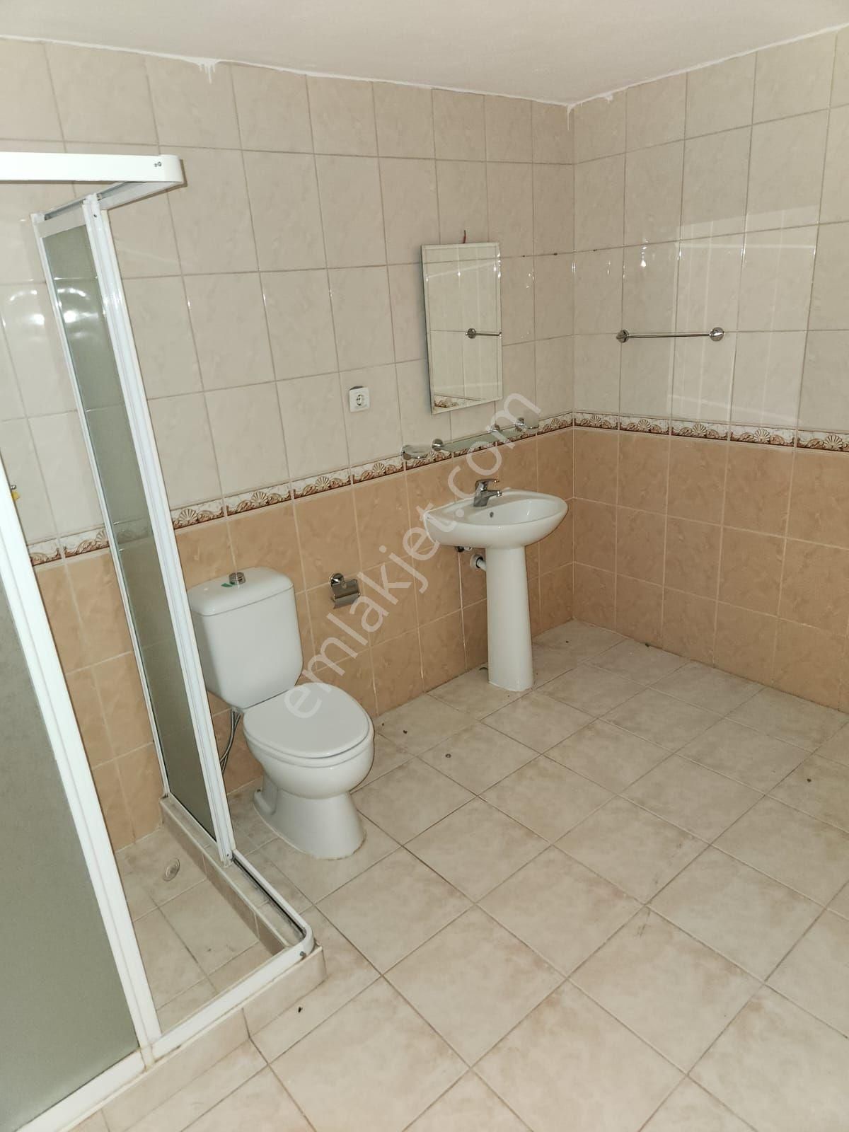 Gül Emlaktan 1.kat 3+1 Park Manzarılı Yapılı Masrafsız Daire - Görsel 9