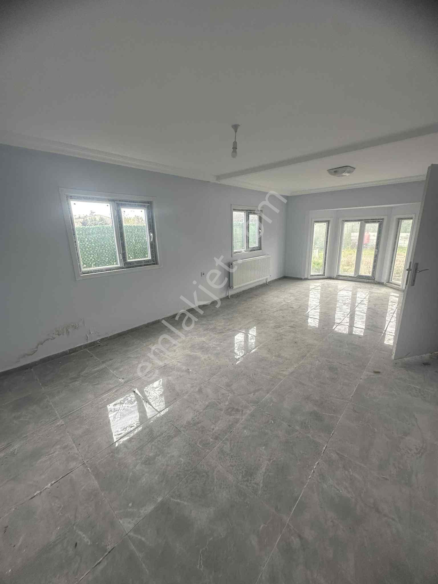 Çatalca Çakıl Mahallesinde 337m2 Arsa İçerisinde 100 M2 Ev - Görsel 12