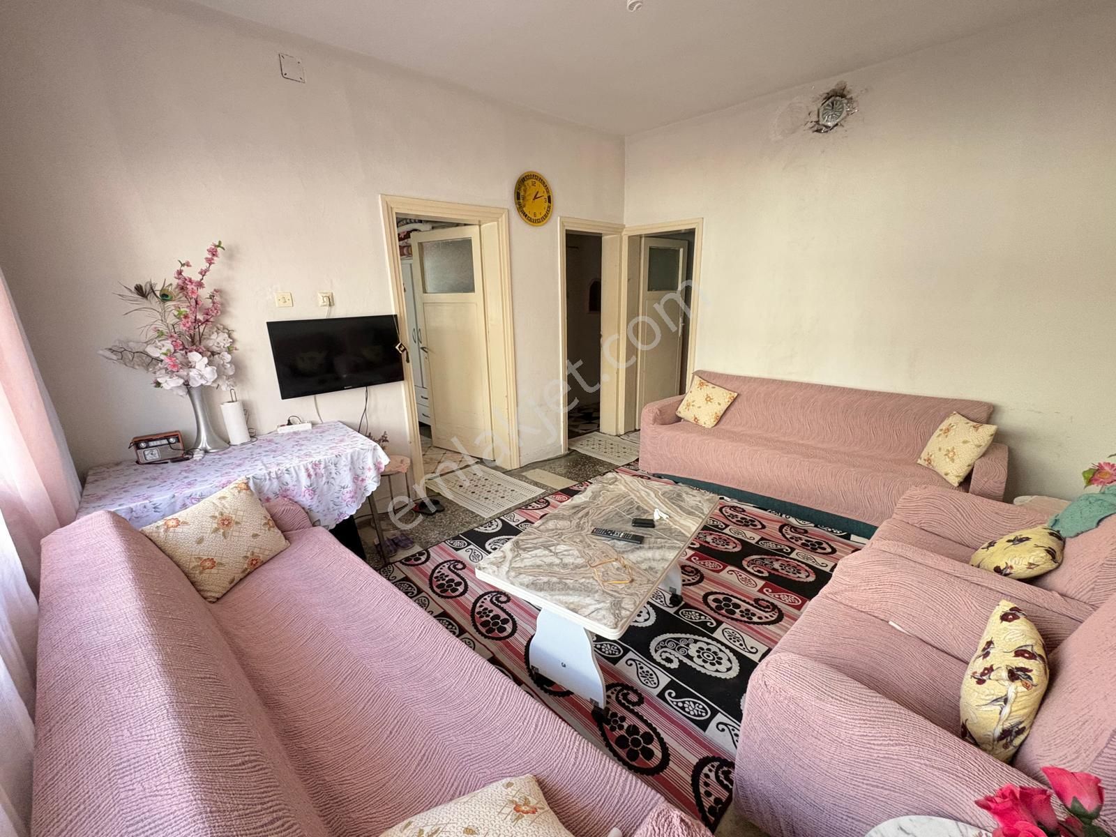 Prestij'den Sağlık'ta Emsalsiz Fiyata 3 Katlı Müstakil Bina - Görsel 3