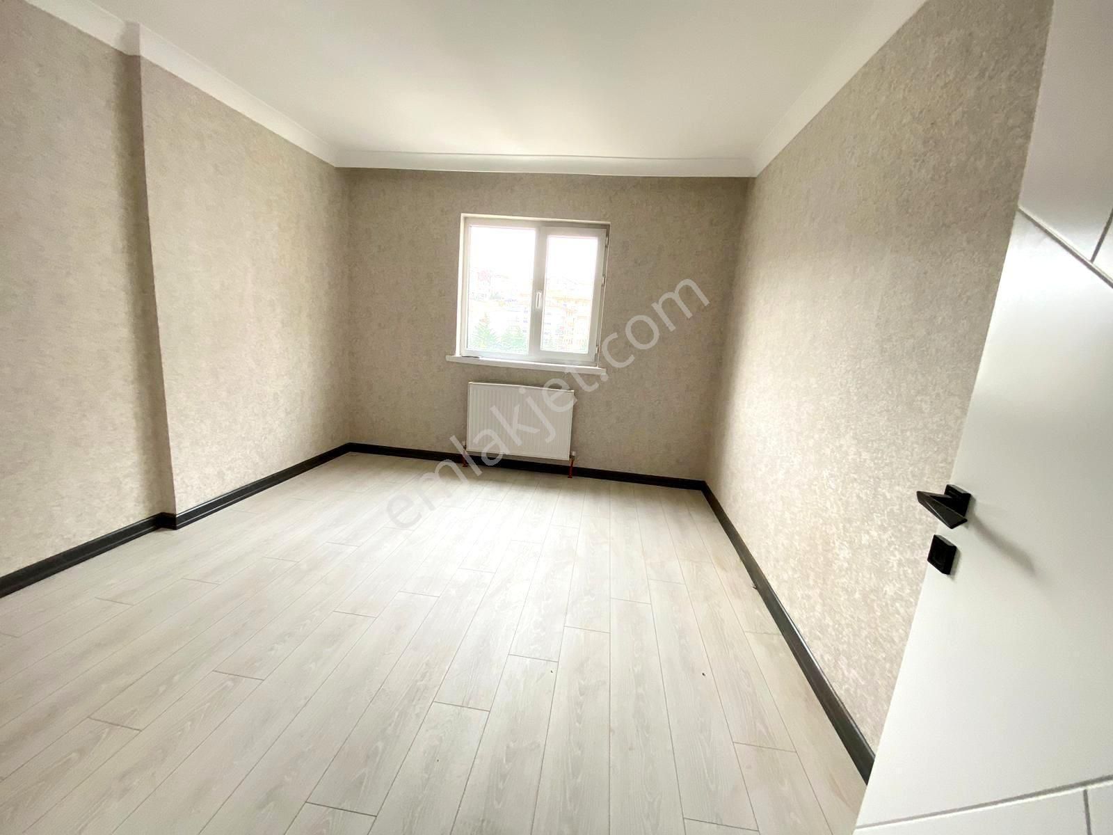 Uzman Emlak' 19 Mayıs Mh Özgürlük Caddesinde Orta Katta Full Yapılı 3+1 Daire - Görsel 9