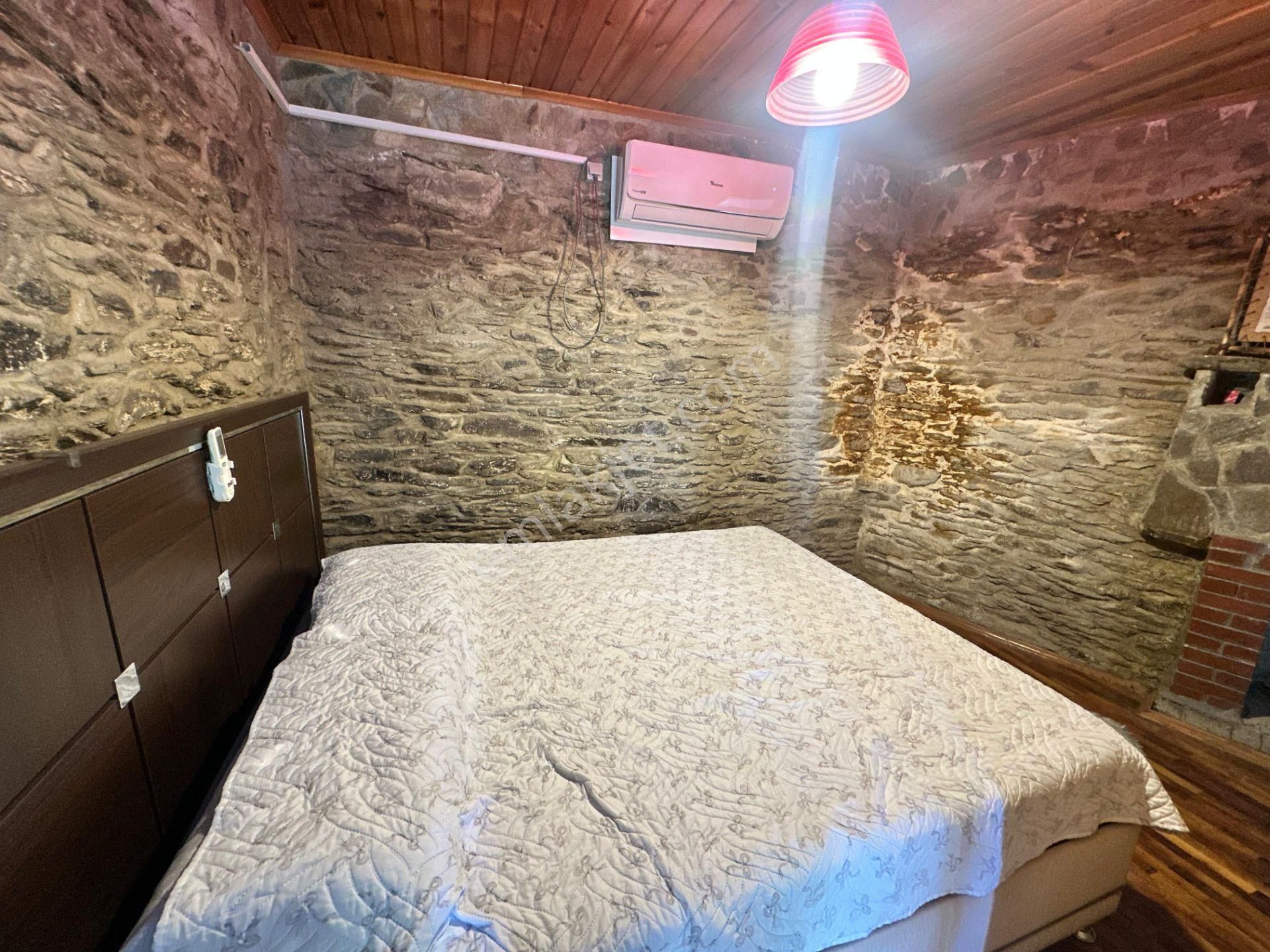 A Plus Gayrimenkulden Kaplan Köyünde Satılık 5+1 Müstakil Taş Ev - Görsel 5