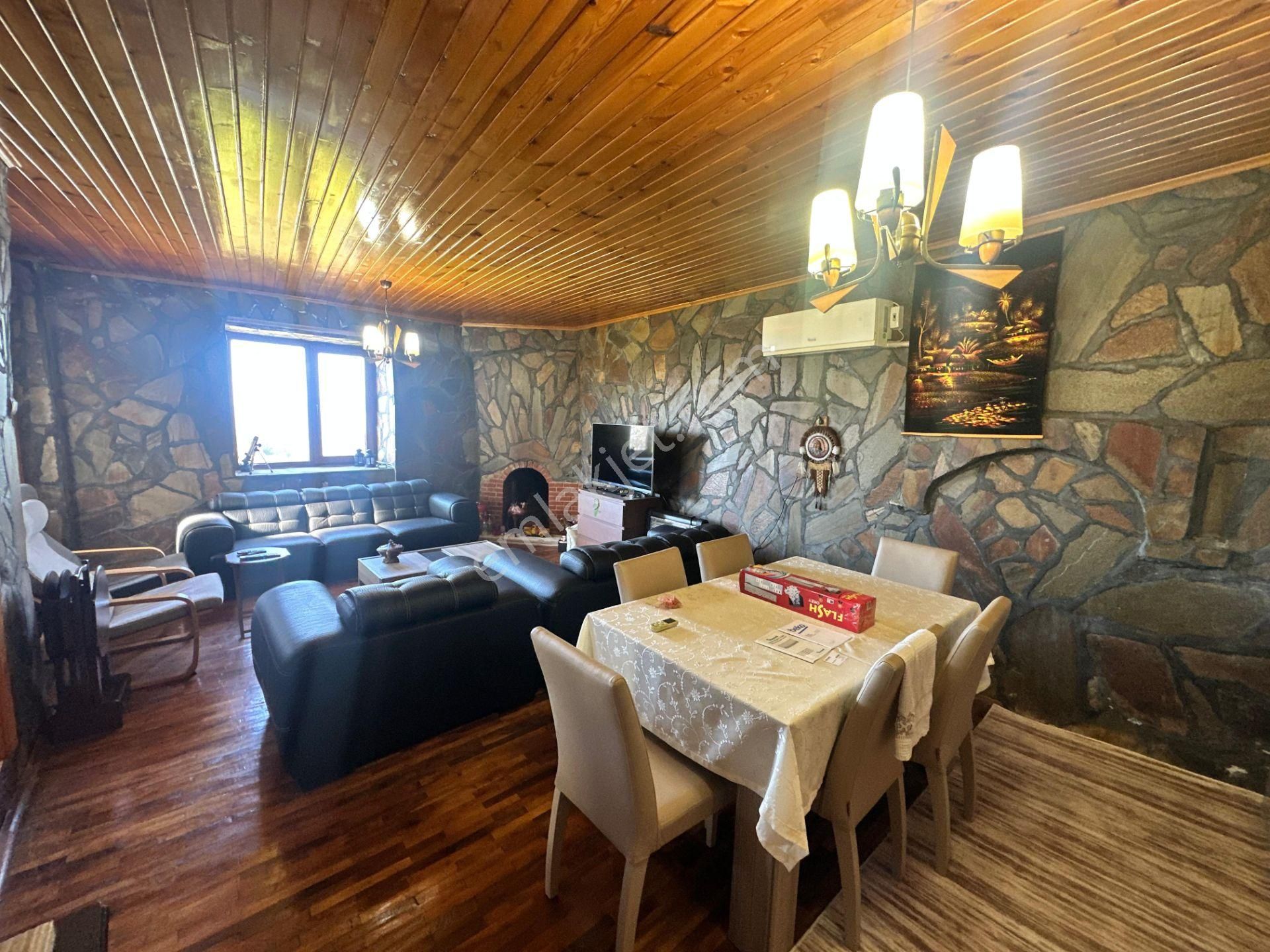 A Plus Gayrimenkulden Kaplan Köyünde Satılık 5+1 Müstakil Taş Ev - Görsel 3