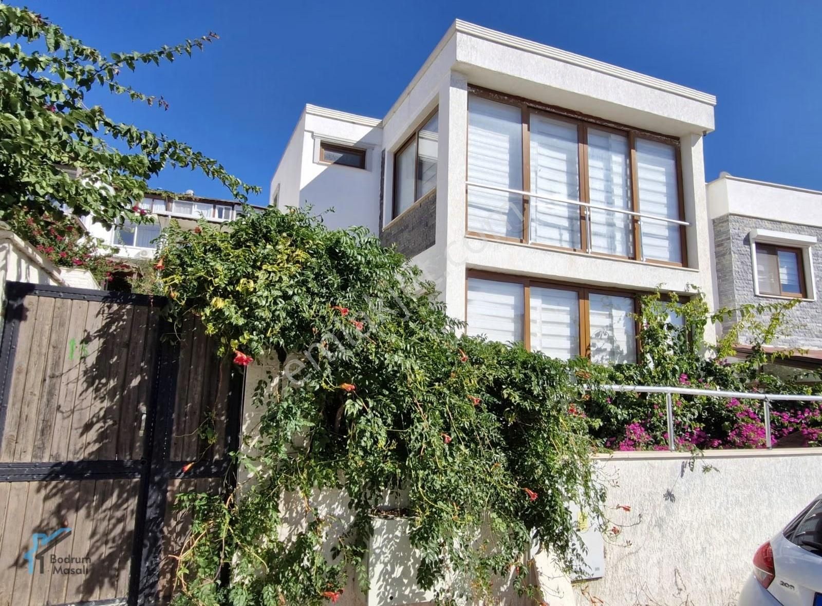 Bodrum Turgutreiste Fırsat 3+1 Müstakil Lüx Villa