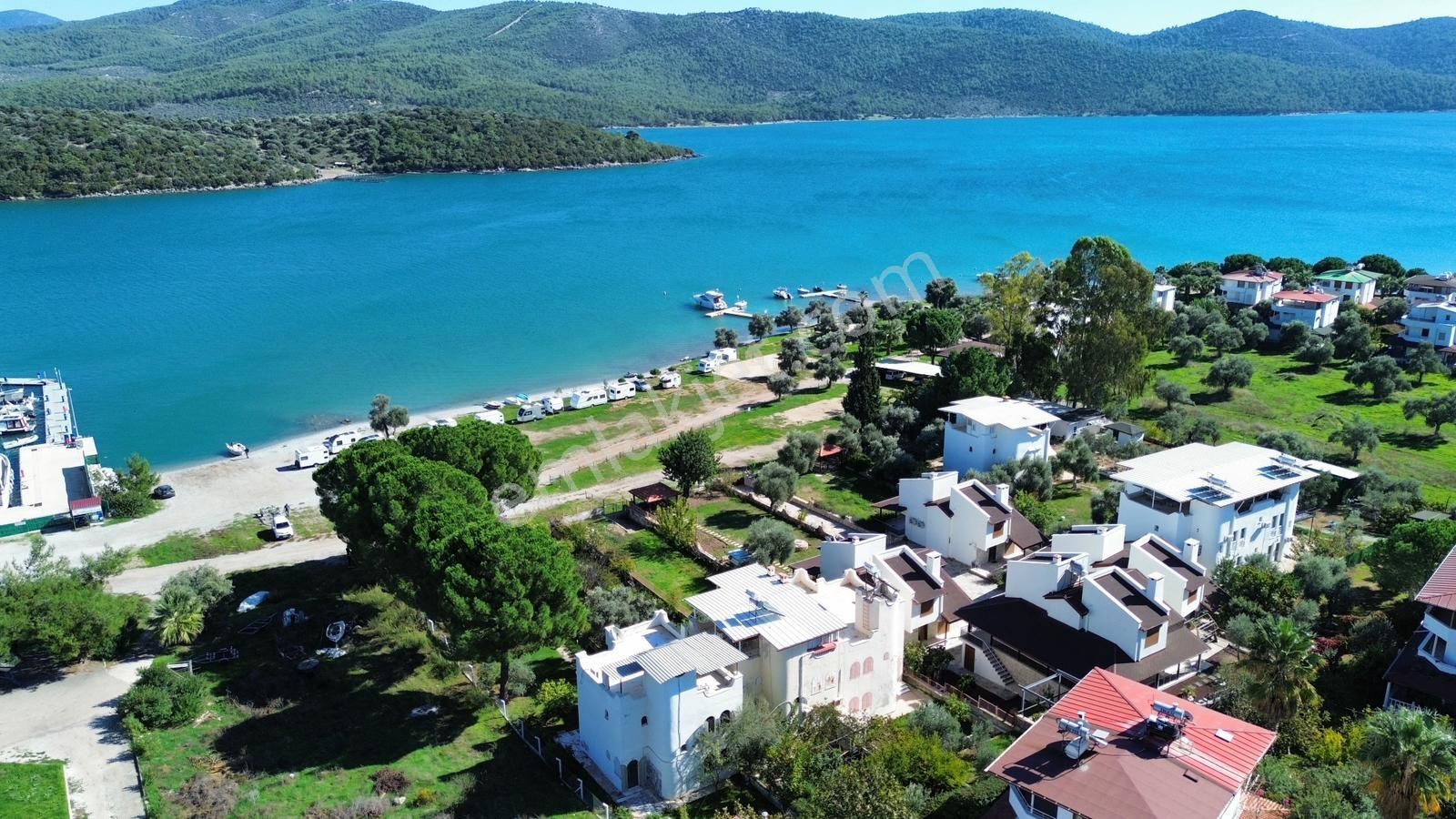 Denıze Sıfır, Zarafetın Ve Mavının Buluştuğu Rüya Gıbı Vılla - Görsel 5