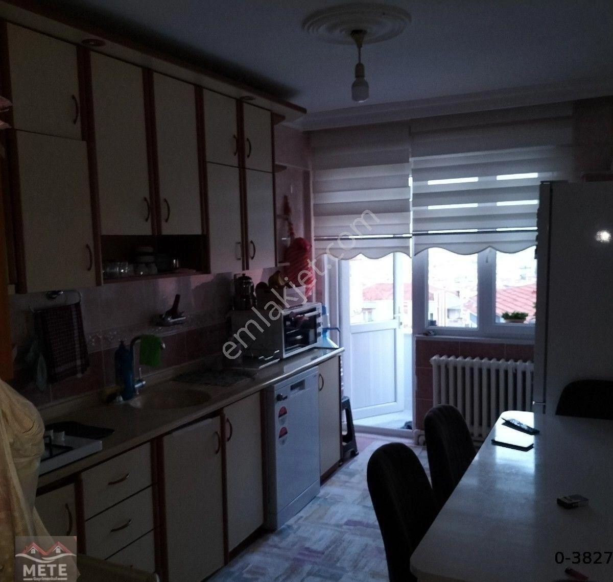 Yıldız Mahallesi Satılık 3+1 Ferah Daire - Görsel 3