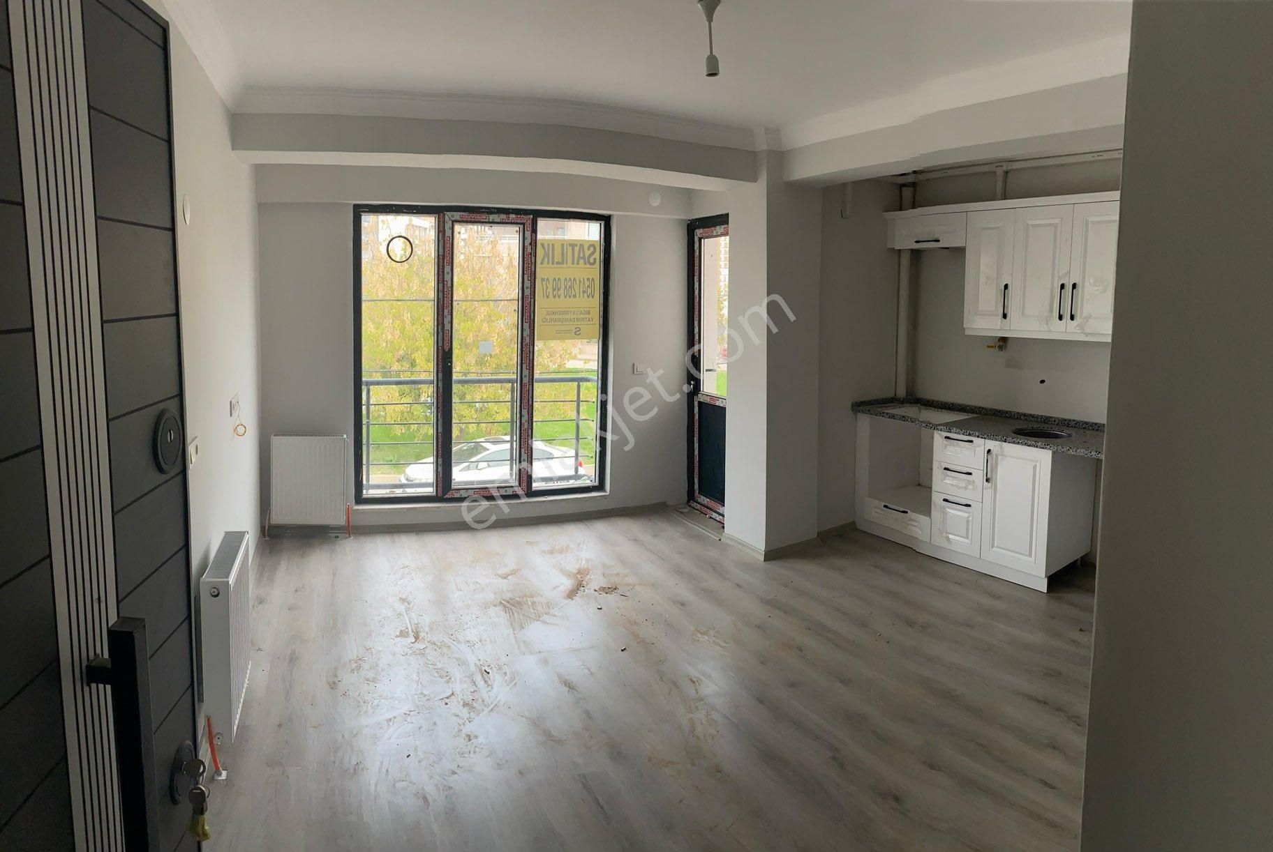 Biga Şirintepe De Satılık 1+1 Daire