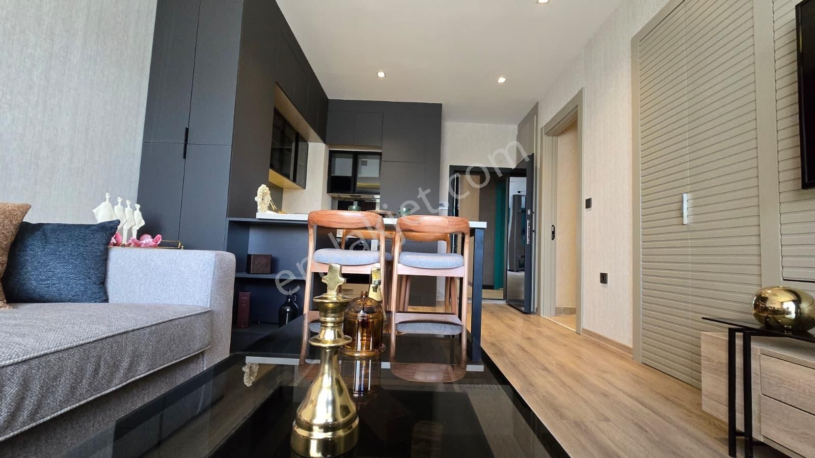 Saraycık'ta Finest Bulvar'da Cadde Üstü 1+1 Satılık Daire - Görsel 2