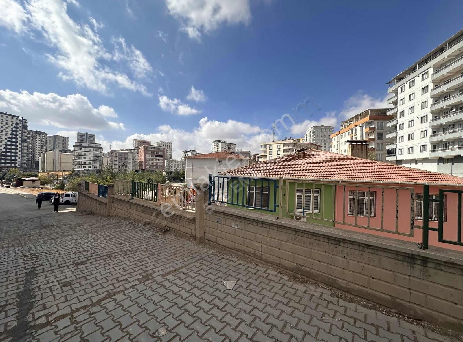 Ete Emlaktan Okullar Bölgesinde 3+1 Dairemiz Satılıktır - Görsel 2