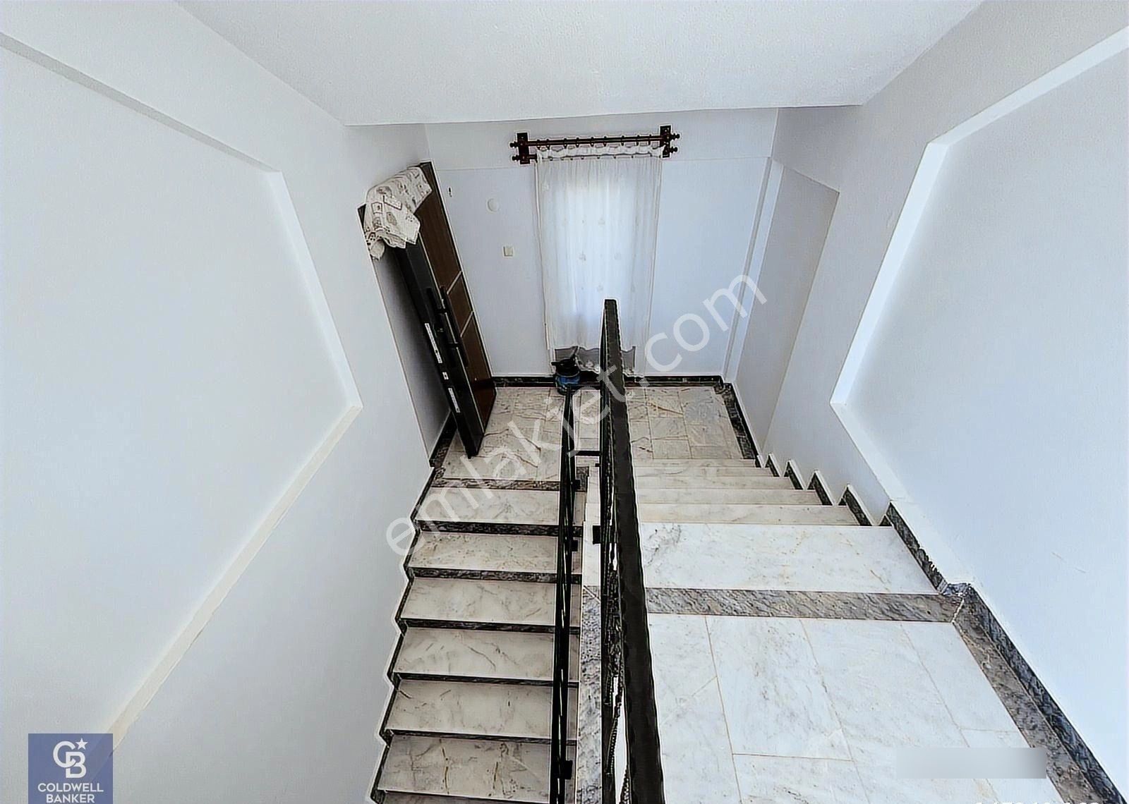 Kıyıkışlacıkta Site İçerisinde Geniş Bahçeli 3+1 Müstakil Villa - Görsel 20