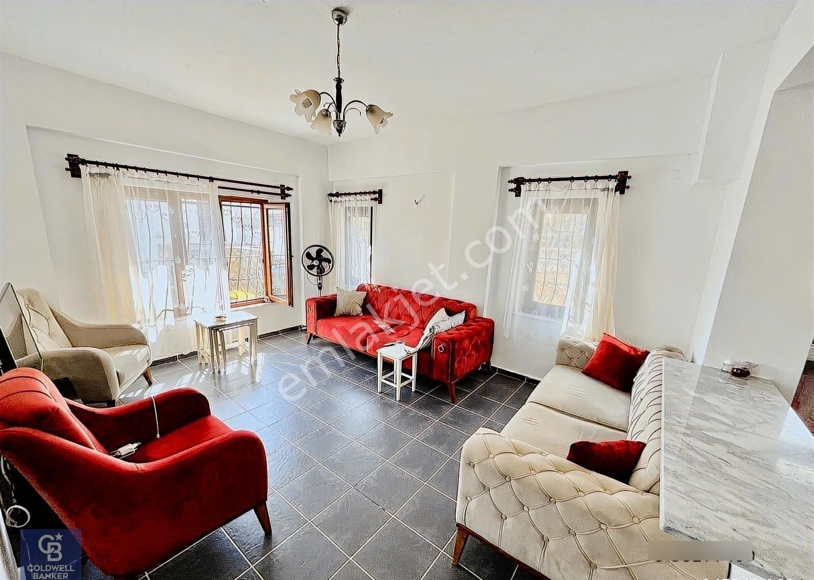 Kıyıkışlacıkta Site İçerisinde Geniş Bahçeli 3+1 Müstakil Villa - Görsel 33