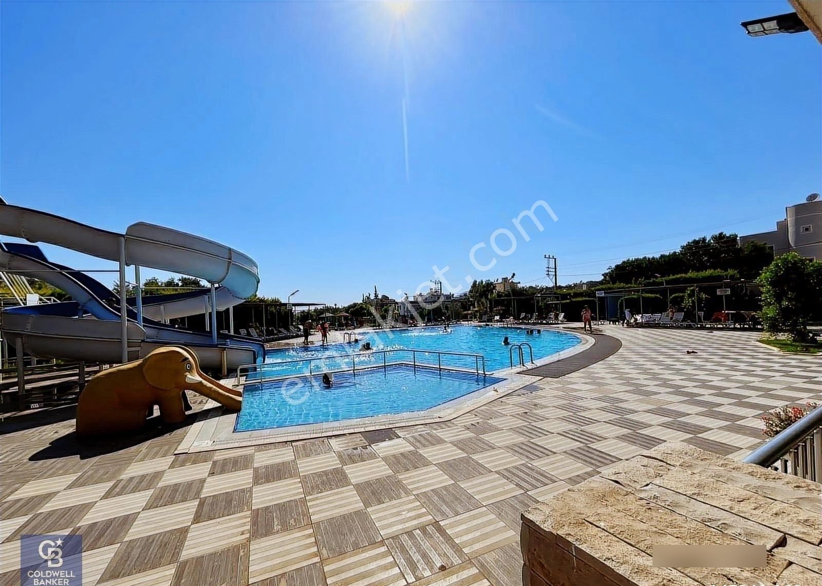 Kıyıkışlacıkta Site İçerisinde Geniş Bahçeli 3+1 Müstakil Villa - Görsel 24