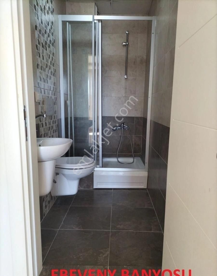 Havuzlu Çocuk Parklı 10 Yıllık Sitede Ara Kat Masrafsız Daire - Görsel 4