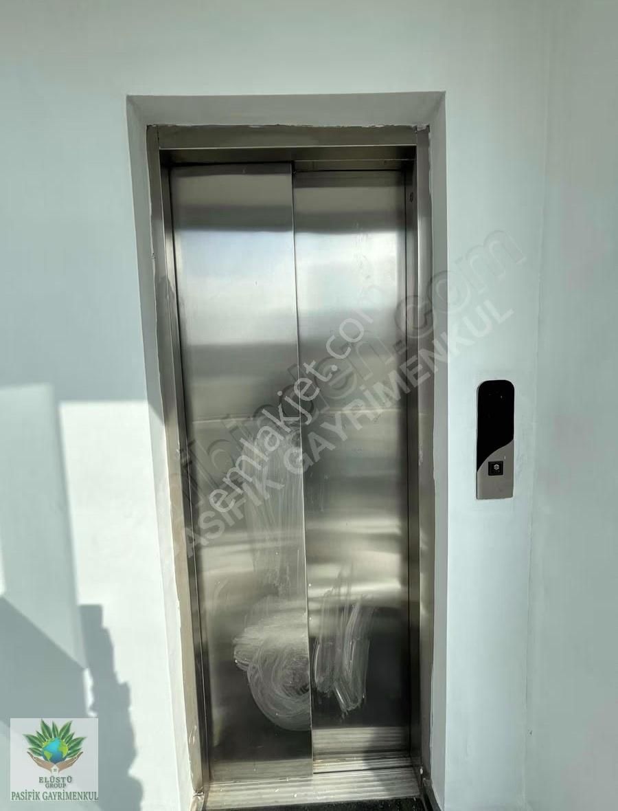 Pasifikten Bayraklı Sakarya Caddesi Üzeri Kiralık 2+1 Ofisler - Görsel 2