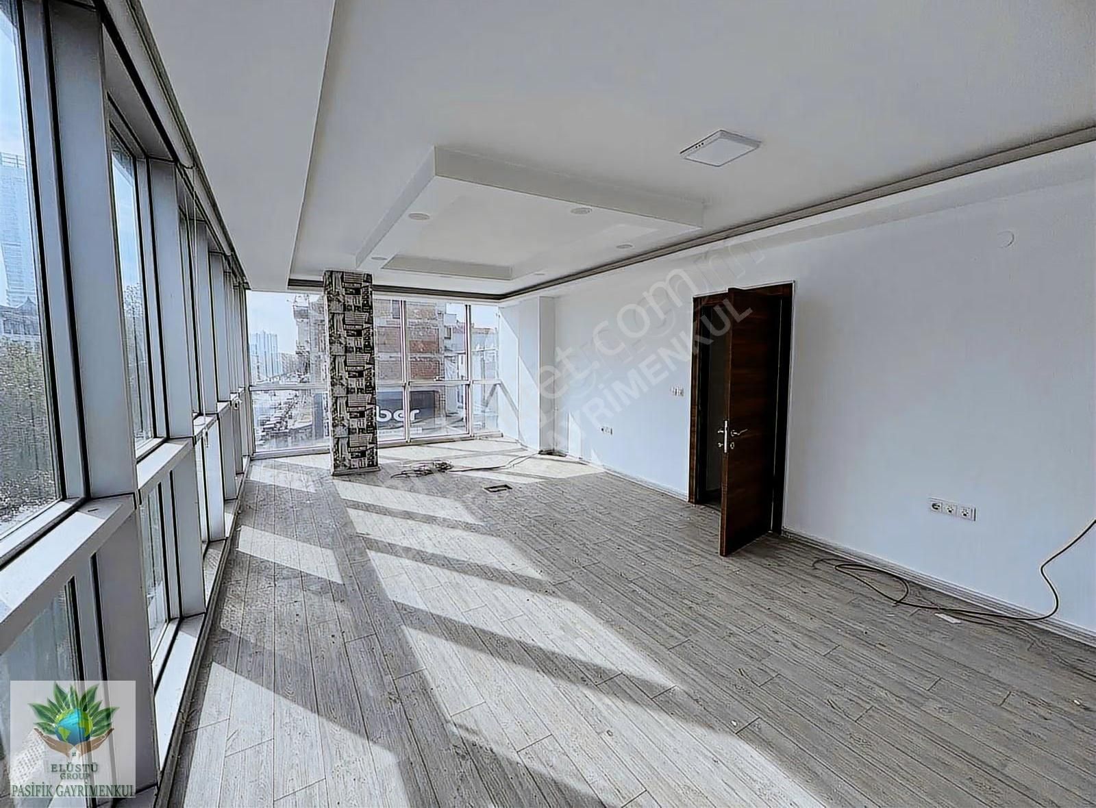 Pasifikten Bayraklı Sakarya Caddesi Üzeri Kiralık 2+1 Ofisler - Görsel 23