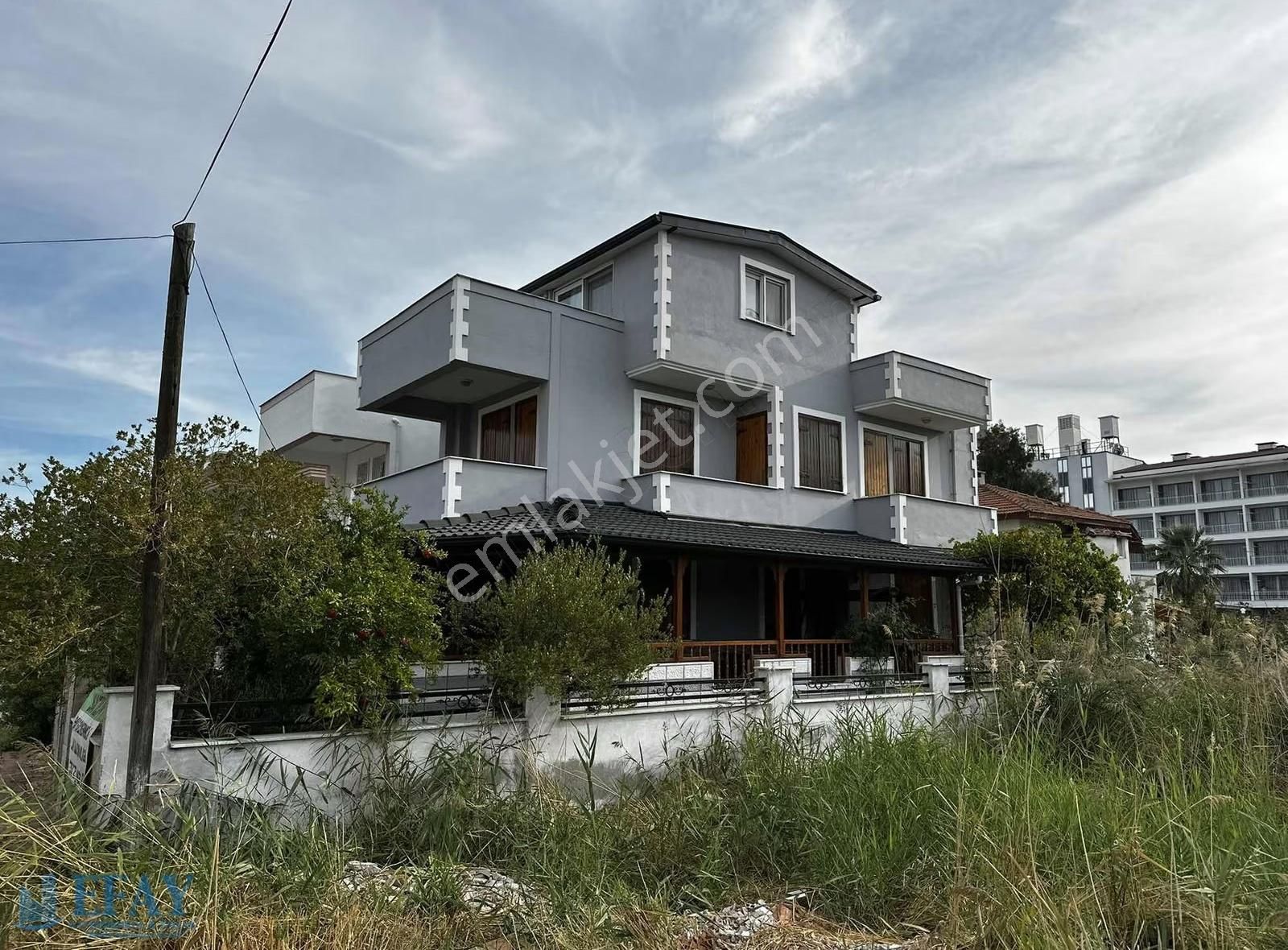 Denize 120m Mesafede 4+1 Bakımlı Masrafsız Yazlık Villa - Görsel 17