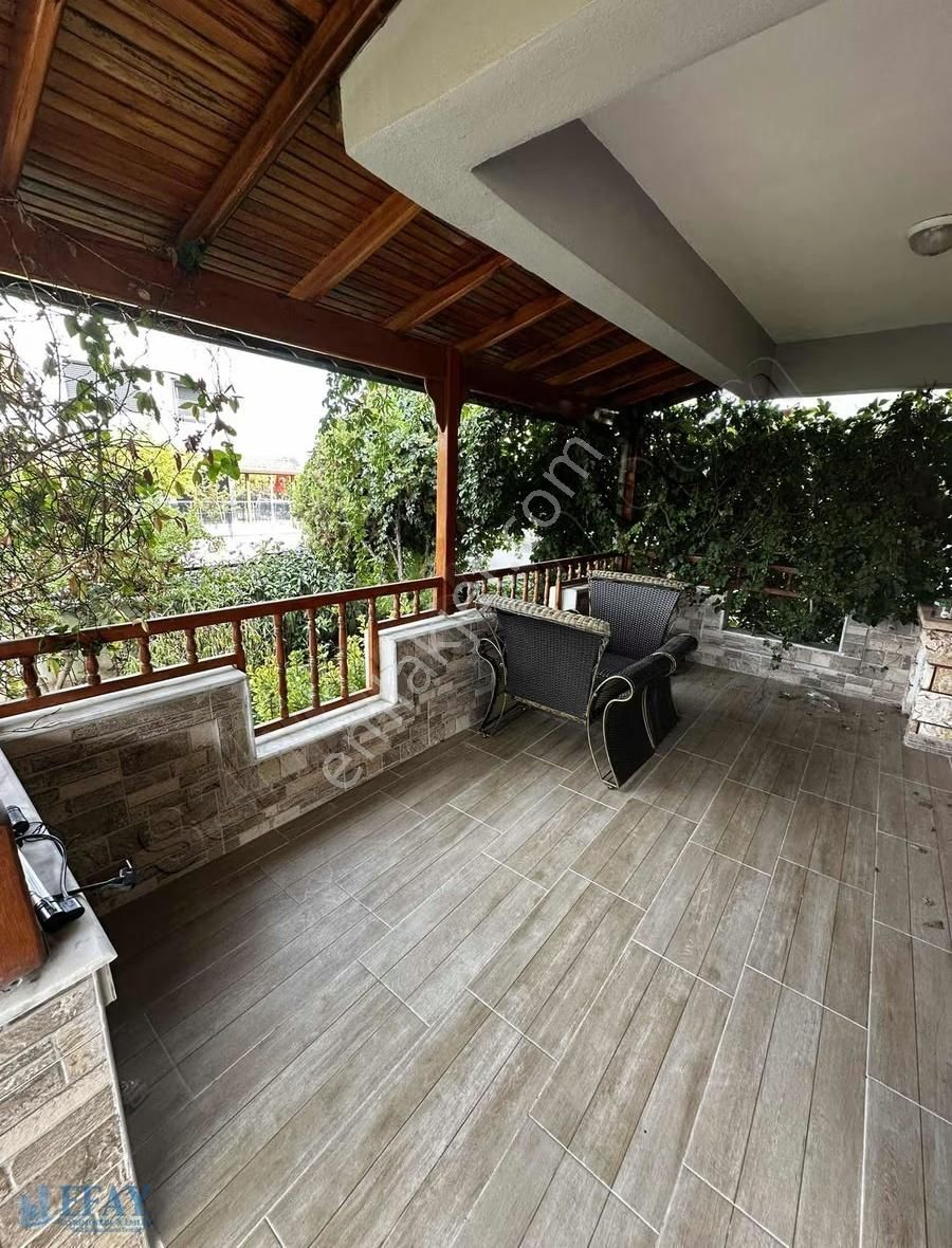 Denize 120m Mesafede 4+1 Bakımlı Masrafsız Yazlık Villa - Görsel 16