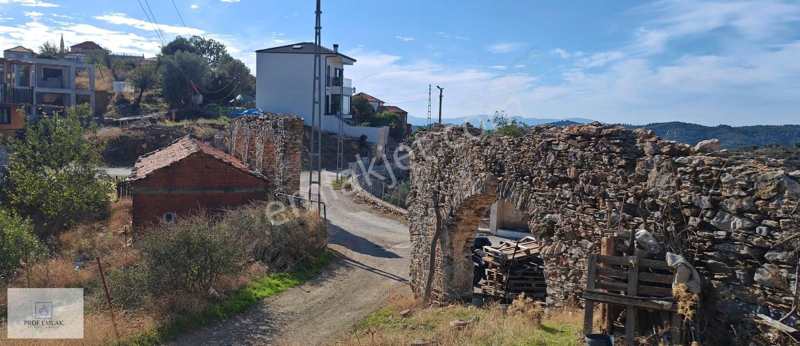 Deniz Manzaralı Köyün Yanında Kartal Yuvası Gibi Arsa - Görsel 8