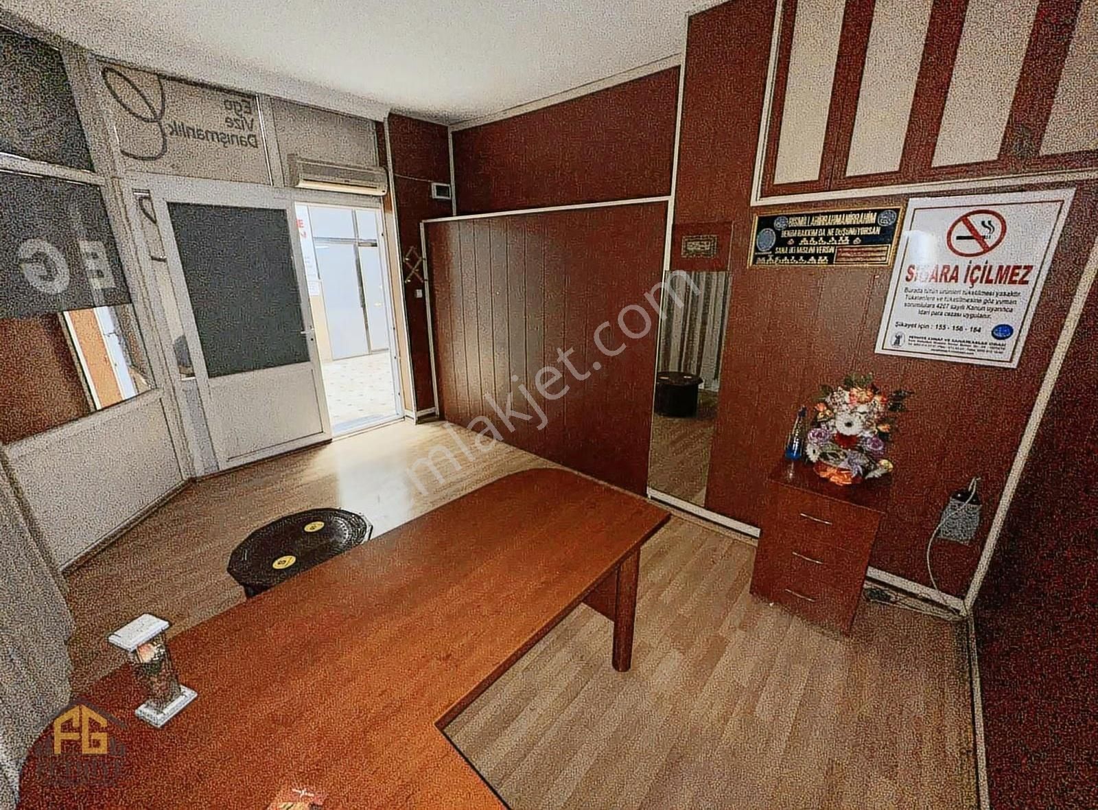 Cumhuriyet Mahallesi Merkezde Satılık Giriş Kat Ofis - Görsel 2