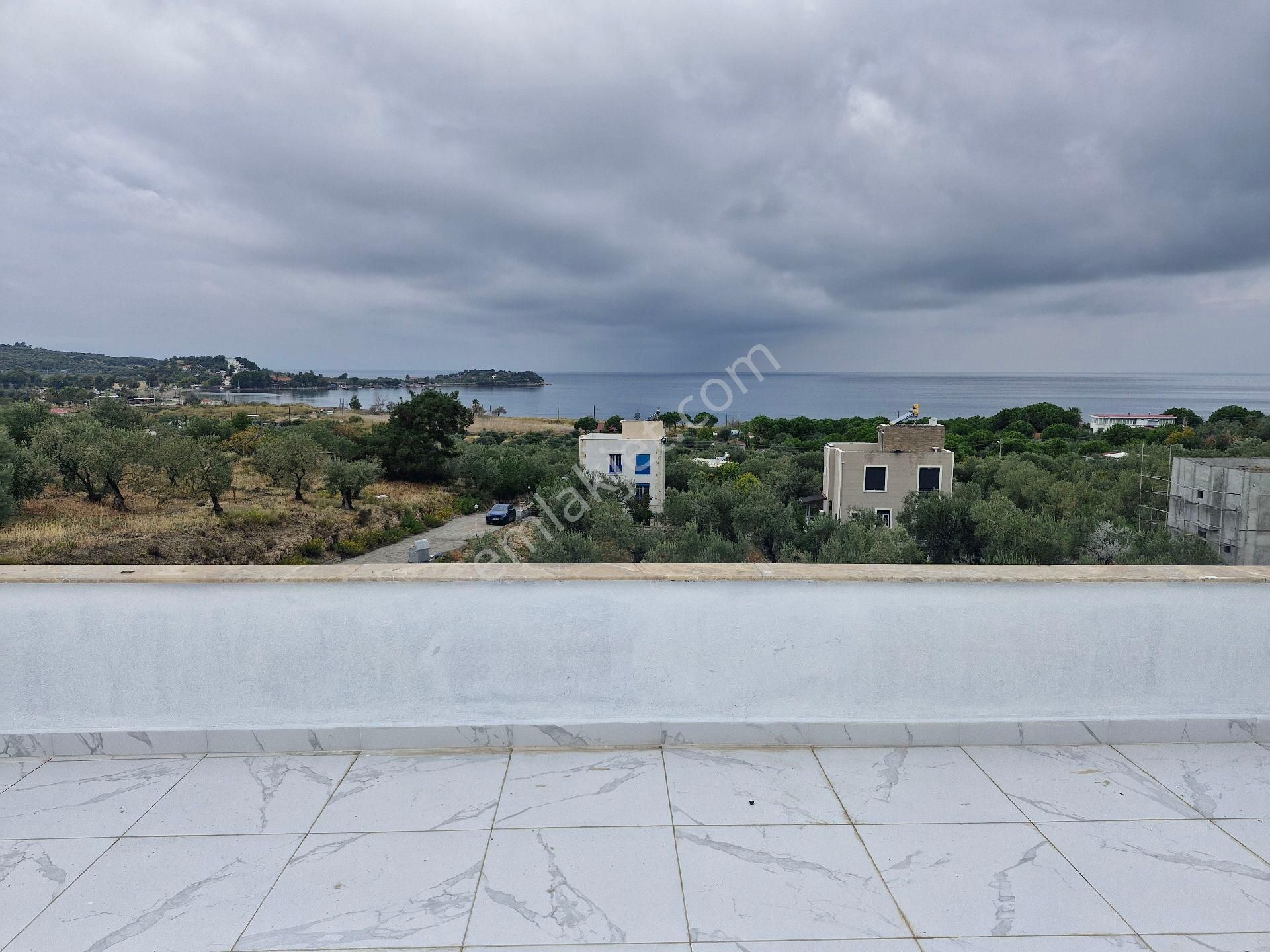 Merkez'den İzmir Dikili Bademli Mh.'de Modern Ve Şık 5+2 - Görsel 15