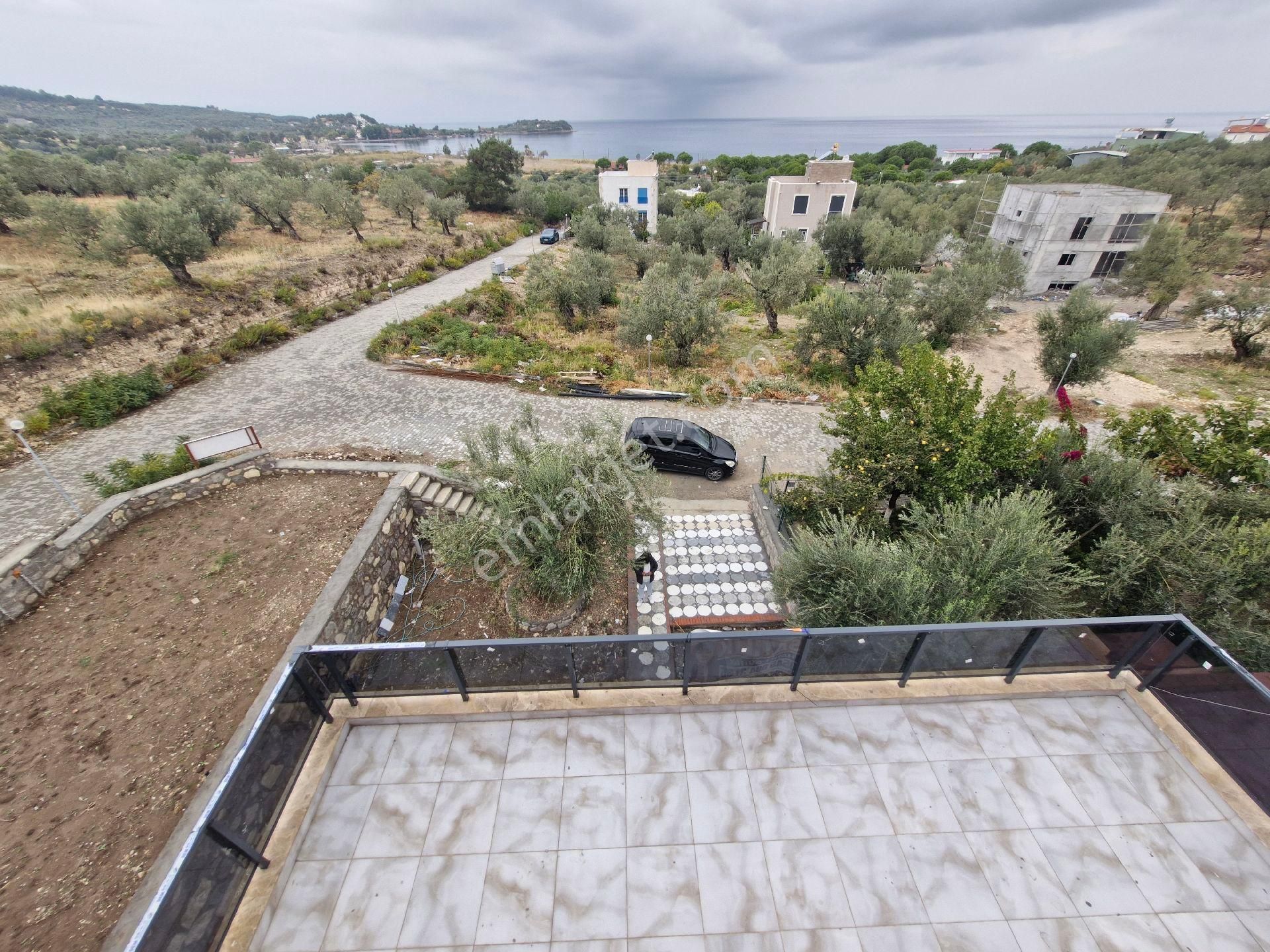 Merkez'den İzmir Dikili Bademli Mh.'de Modern Ve Şık 5+2 - Görsel 16