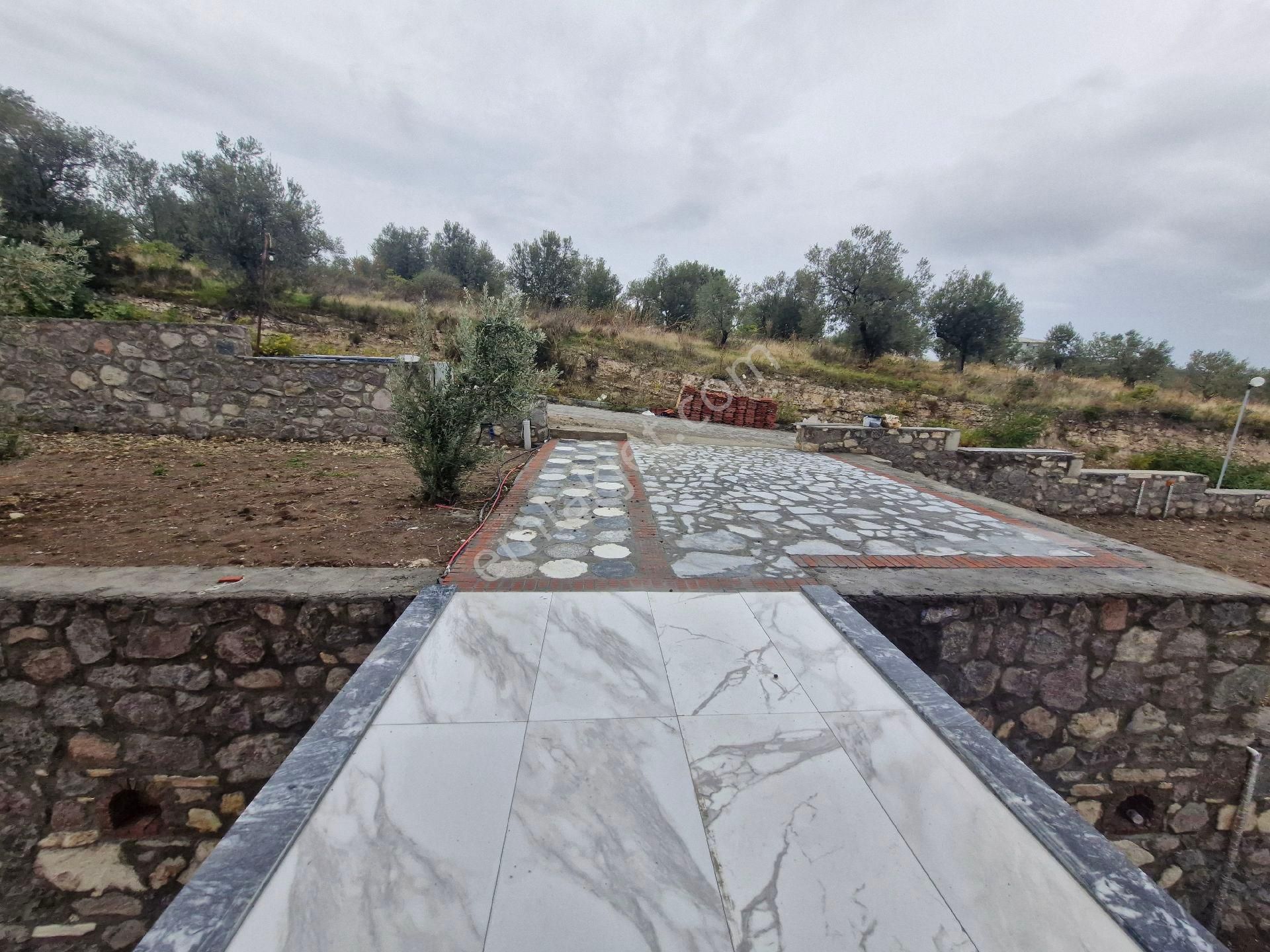 Merkez'den İzmir Dikili Bademli Mh.'de Modern Ve Şık 5+2 - Görsel 6