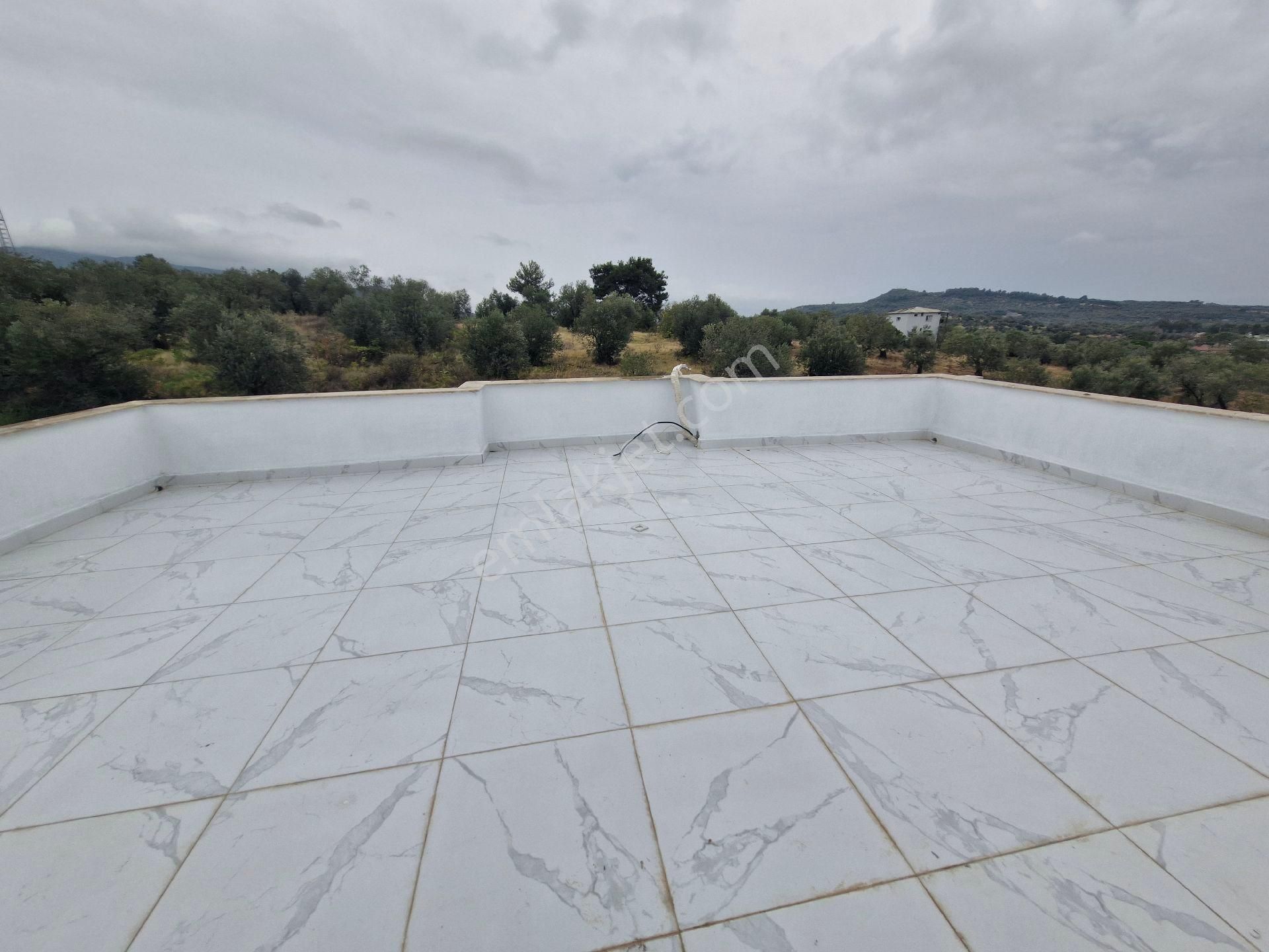 Merkez'den İzmir Dikili Bademli Mh.'de Modern Ve Şık 5+2 - Görsel 27