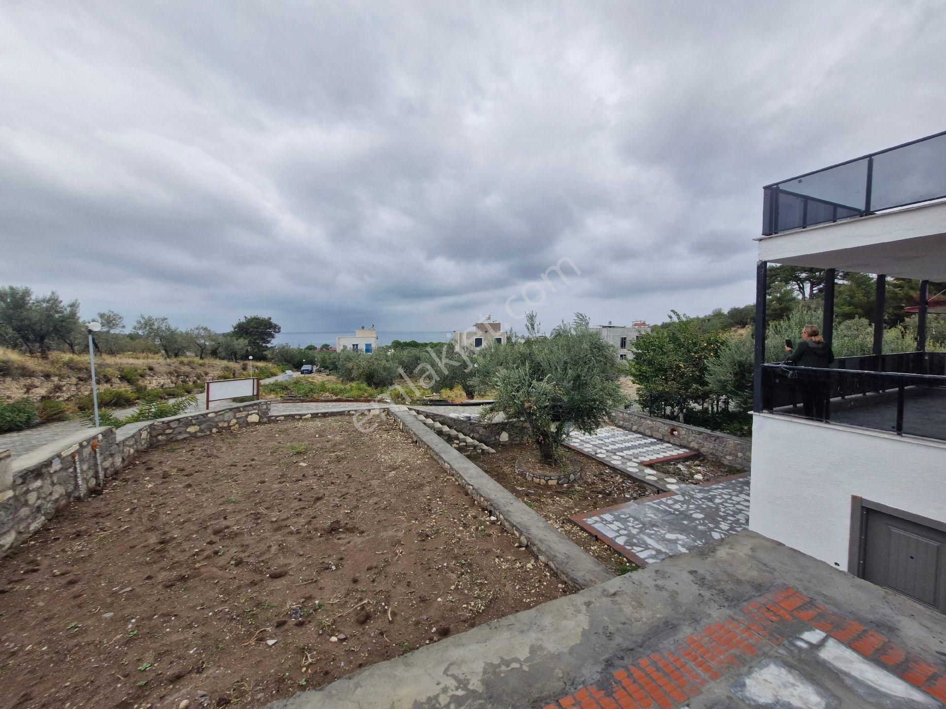 Merkez'den İzmir Dikili Bademli Mh.'de Modern Ve Şık 5+2 - Görsel 18