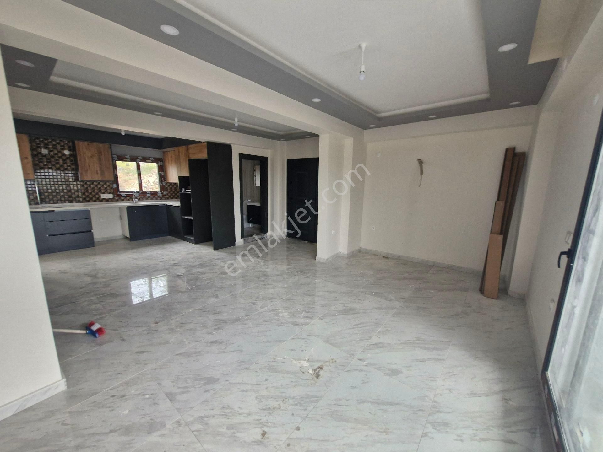 Merkez'den İzmir Dikili Bademli Mh.'de Modern Ve Şık 5+2 - Görsel 11