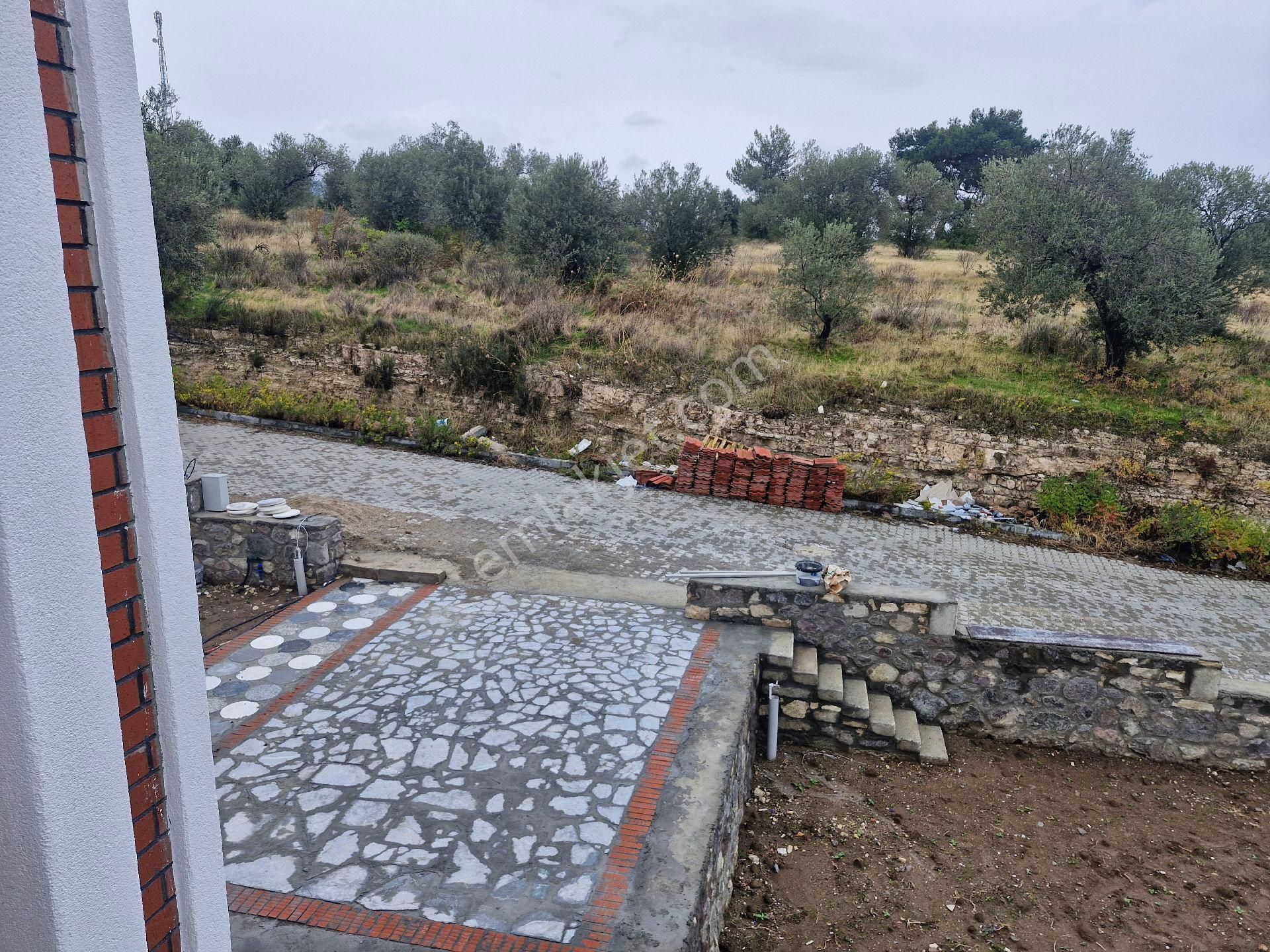 Merkez'den İzmir Dikili Bademli Mh.'de Modern Ve Şık 5+2 - Görsel 9