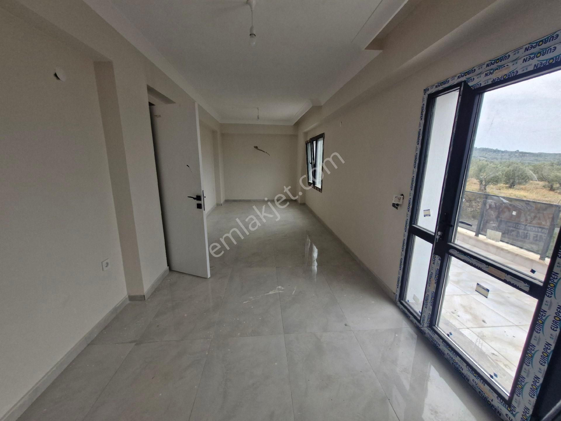 Merkez'den İzmir Dikili Bademli Mh.'de Modern Ve Şık 5+2 - Görsel 13