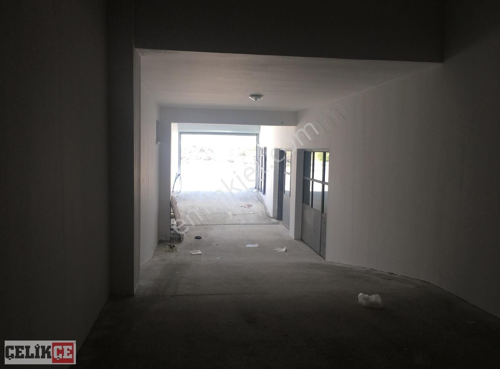 9,50 Metre Yükseklik 450 M2 Dükkan İskanlı - Görsel 7