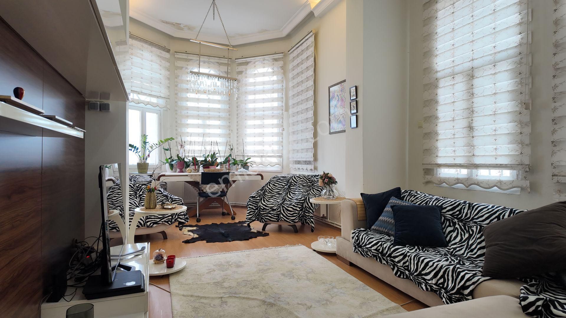 İzmir Varyant'ta Tarihi Ve Mimari Değeriyle Nadir Bulunan Konak - Görsel 30