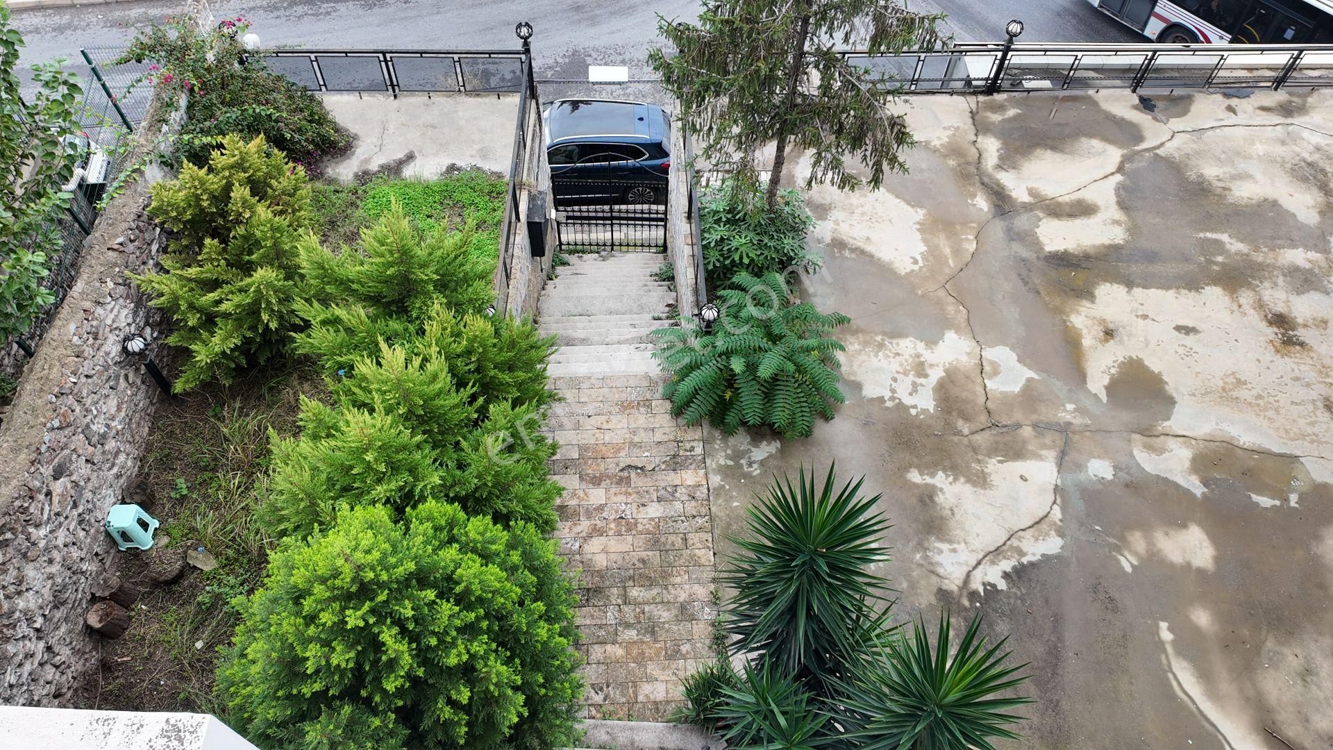 İzmir Varyant'ta Tarihi Ve Mimari Değeriyle Nadir Bulunan Konak - Görsel 11