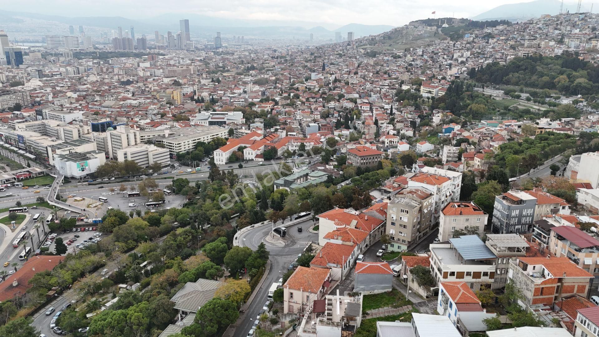 İzmir Varyant'ta Tarihi Ve Mimari Değeriyle Nadir Bulunan Konak - Görsel 6