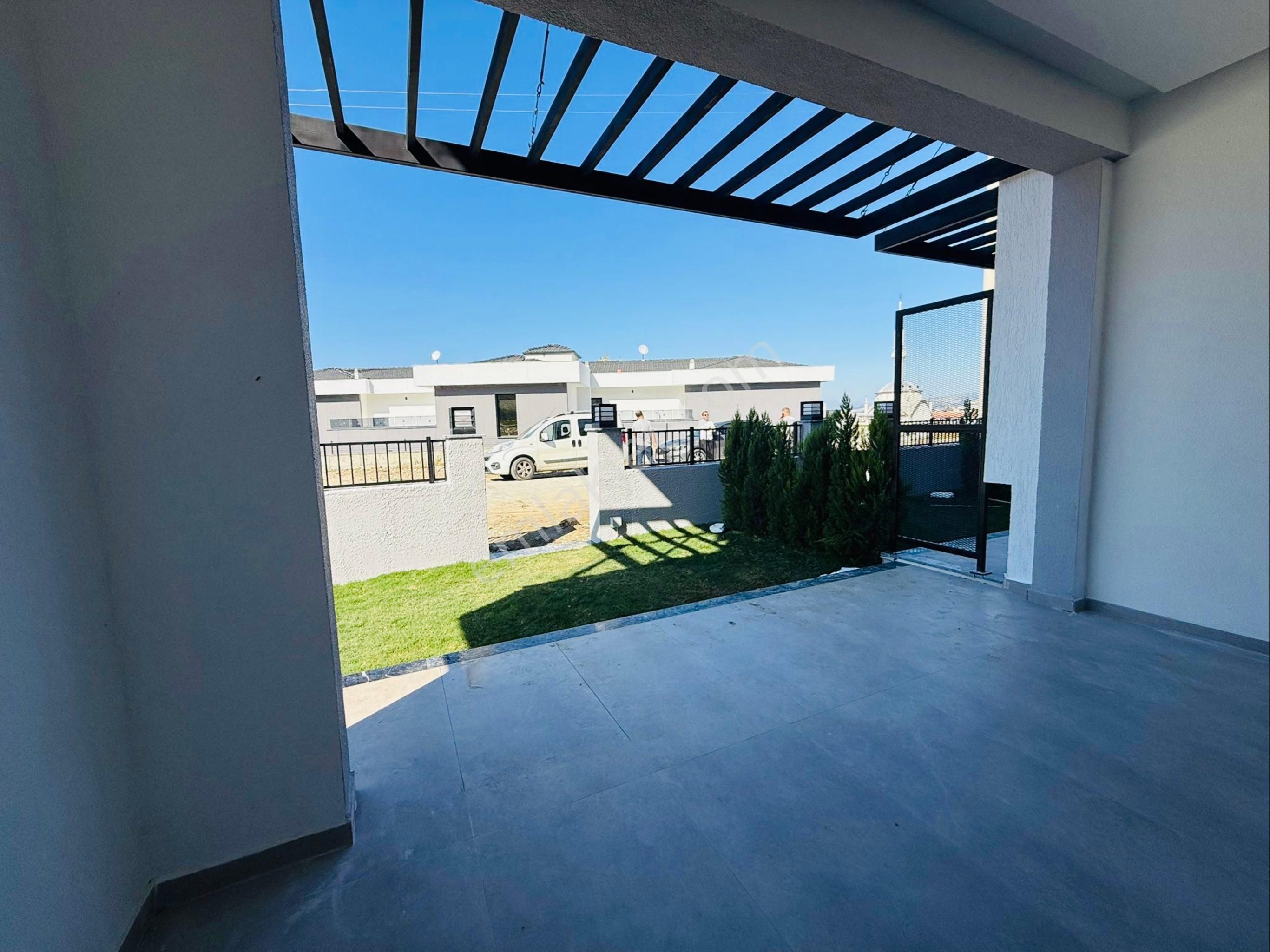 Kuşadası Güzelçamlı’da Ortak Havuzlu Satılık 2+1 Yazlık - Görsel 8