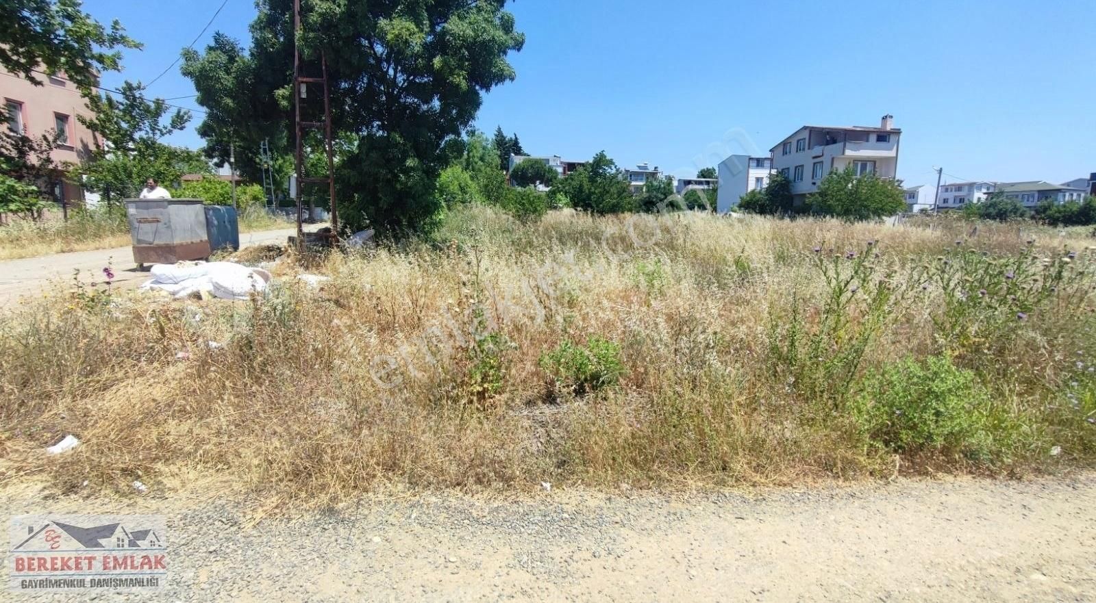 Köşe Başında,deniz Manzaralı Olan Arsamız Acil Satılıktır - Görsel 4