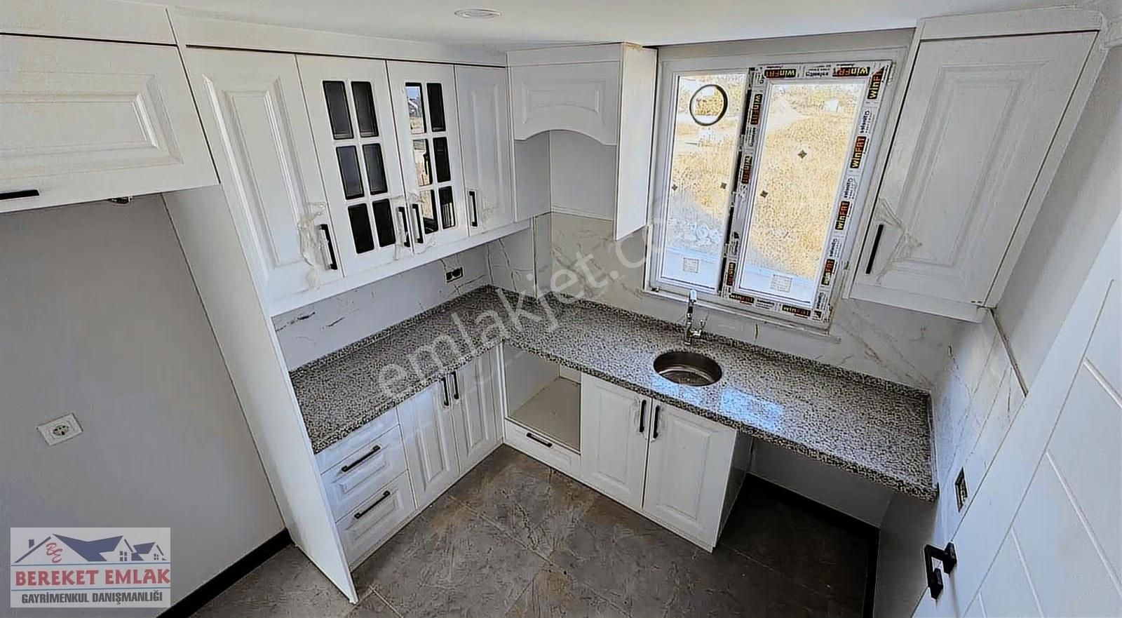 Bereket Emlaktan Satılık İkiz Villa - Görsel 13