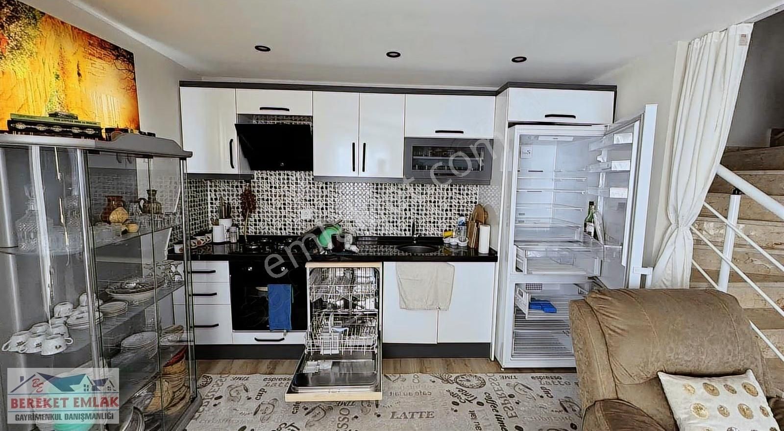 Bereket Emlak Sanayi Yoluna Cephe Satılık İkiz Villa - Görsel 8