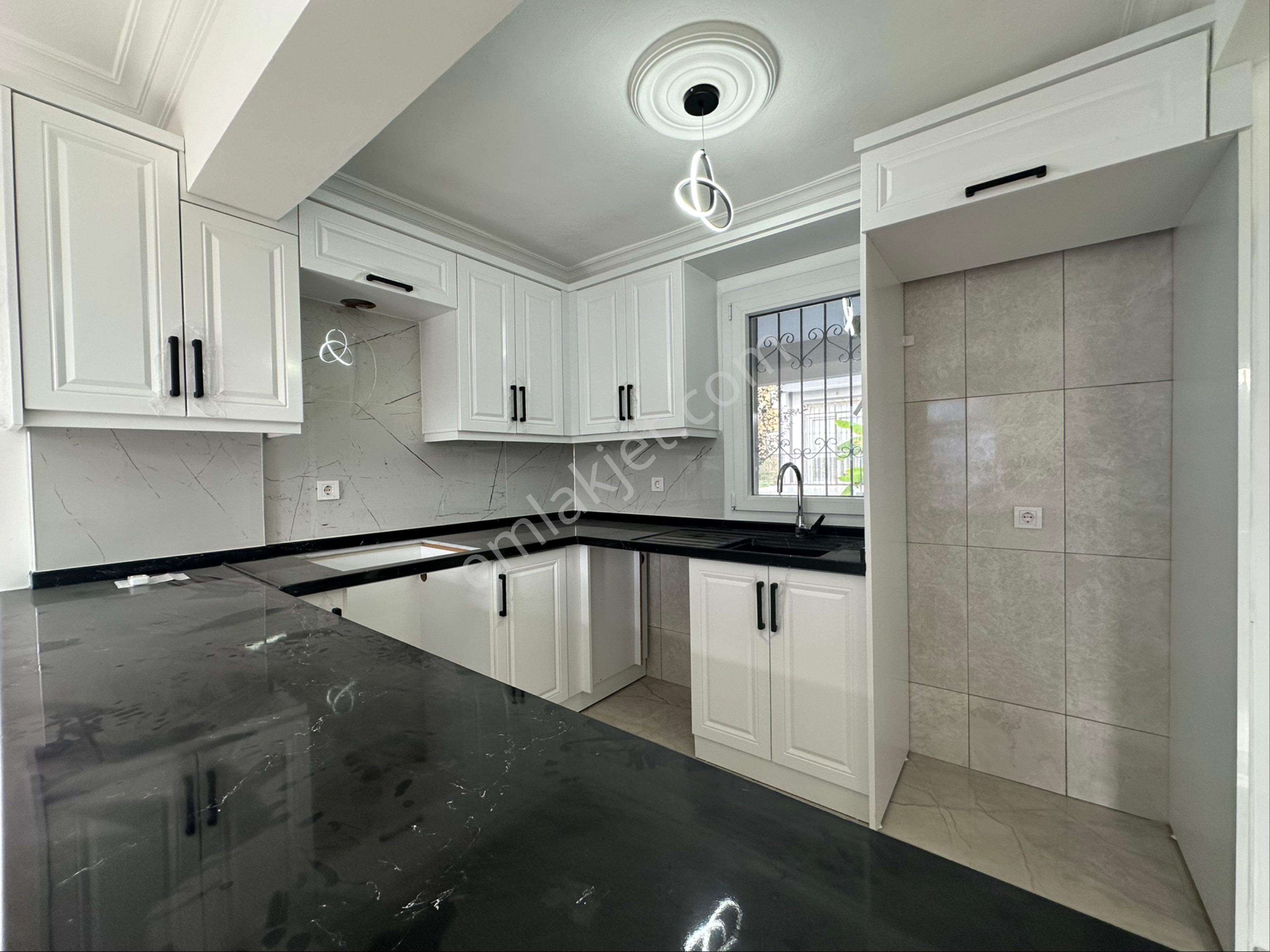 Kuşadası Kadınlar Denizinde Masrafsız 3+1 Harika Villa - Görsel 23