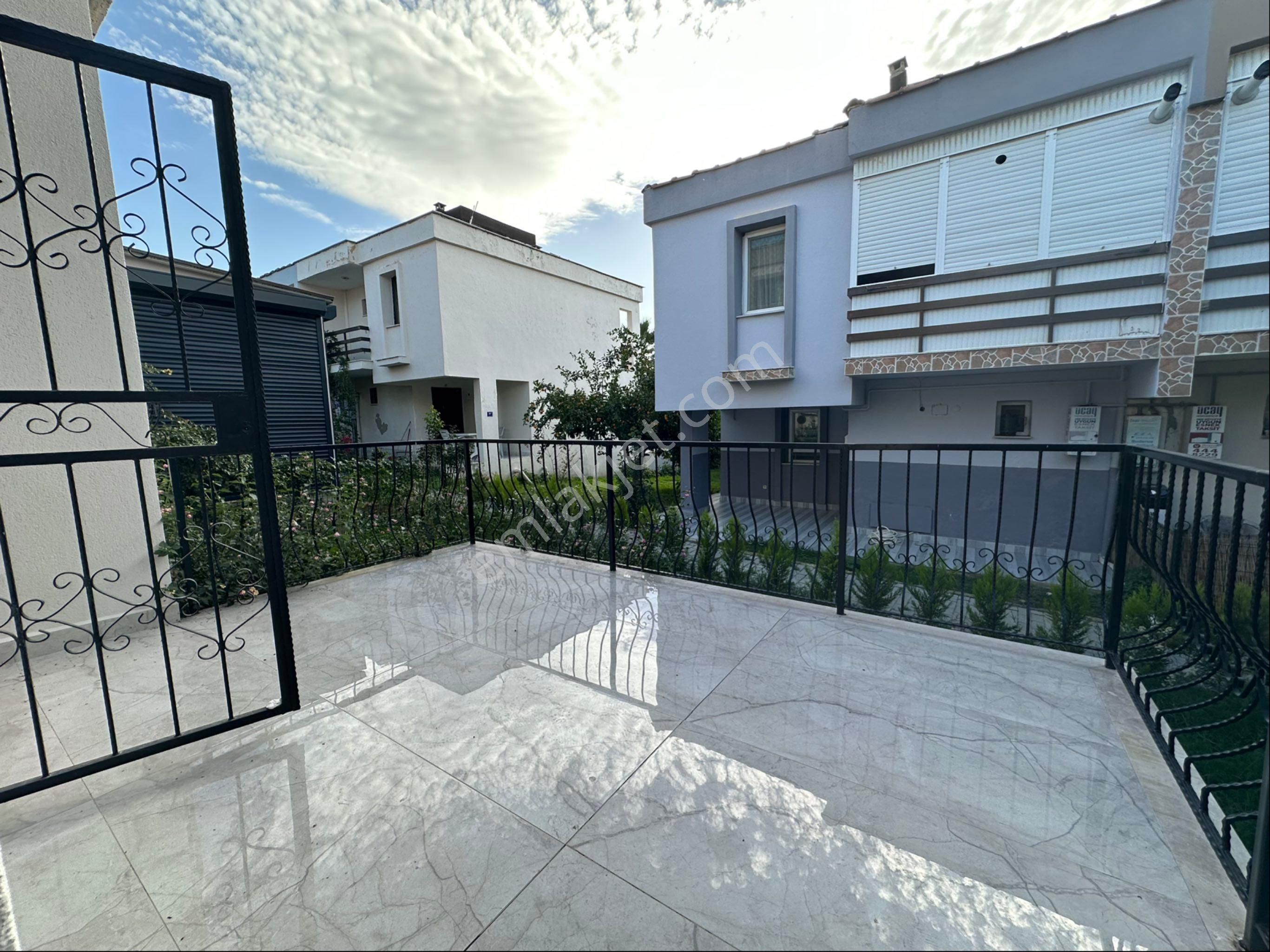 Kuşadası Kadınlar Denizinde Masrafsız 3+1 Harika Villa - Görsel 14