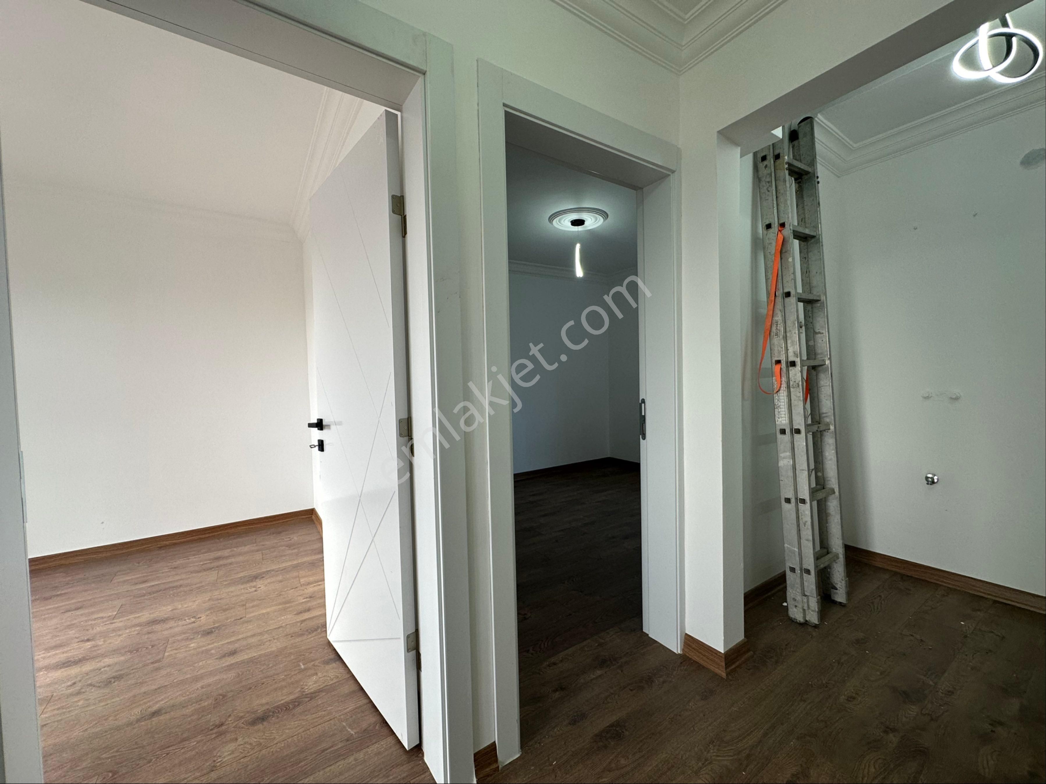 Kuşadası Kadınlar Denizinde Masrafsız 3+1 Harika Villa - Görsel 31