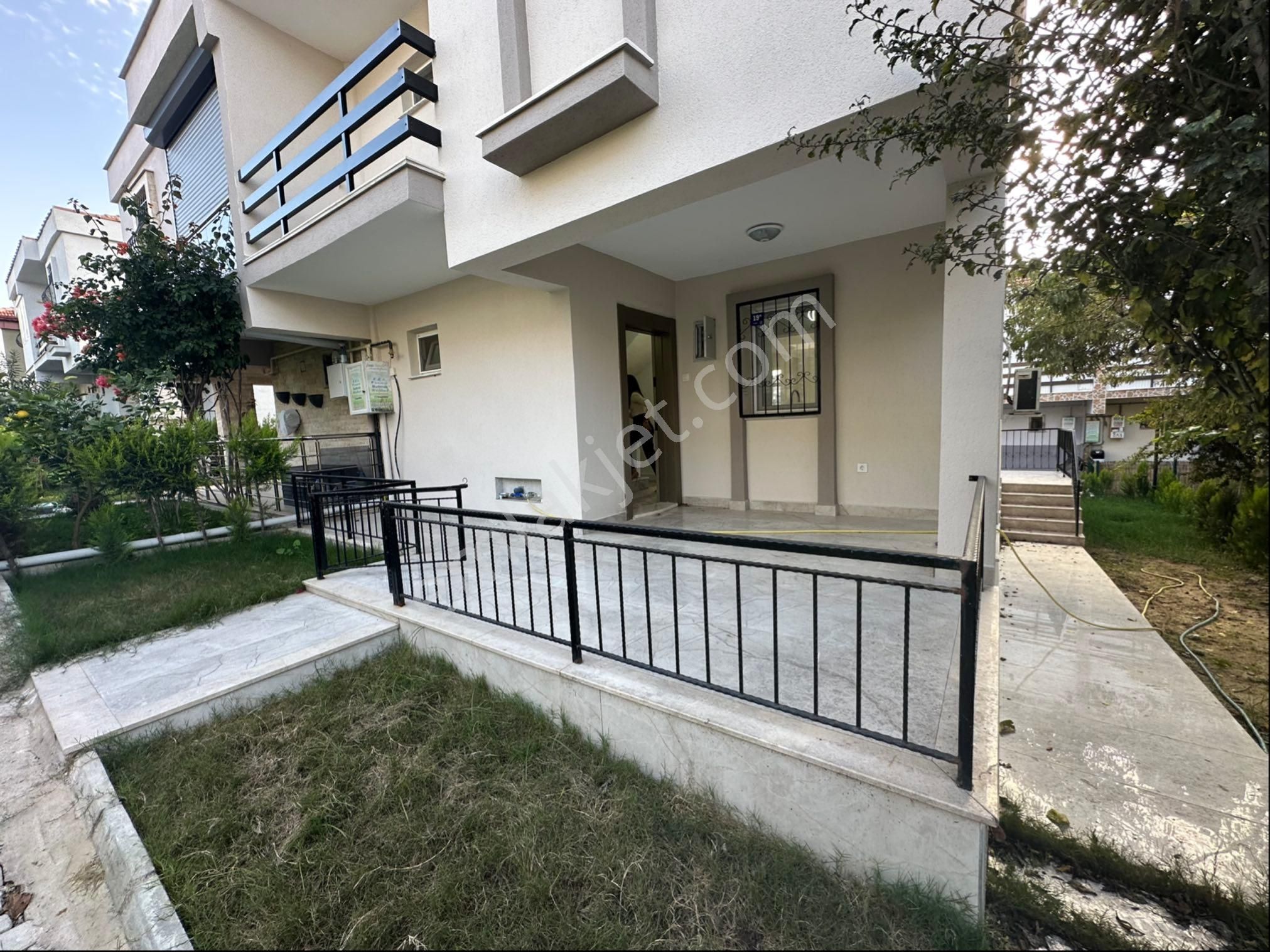 Kuşadası Kadınlar Denizinde Masrafsız 3+1 Harika Villa - Görsel 10