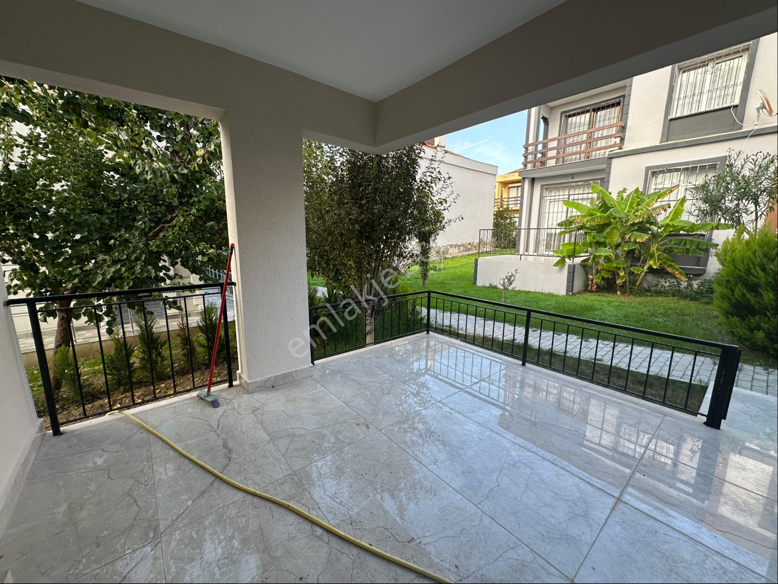 Kuşadası Kadınlar Denizinde Masrafsız 3+1 Harika Villa - Görsel 25